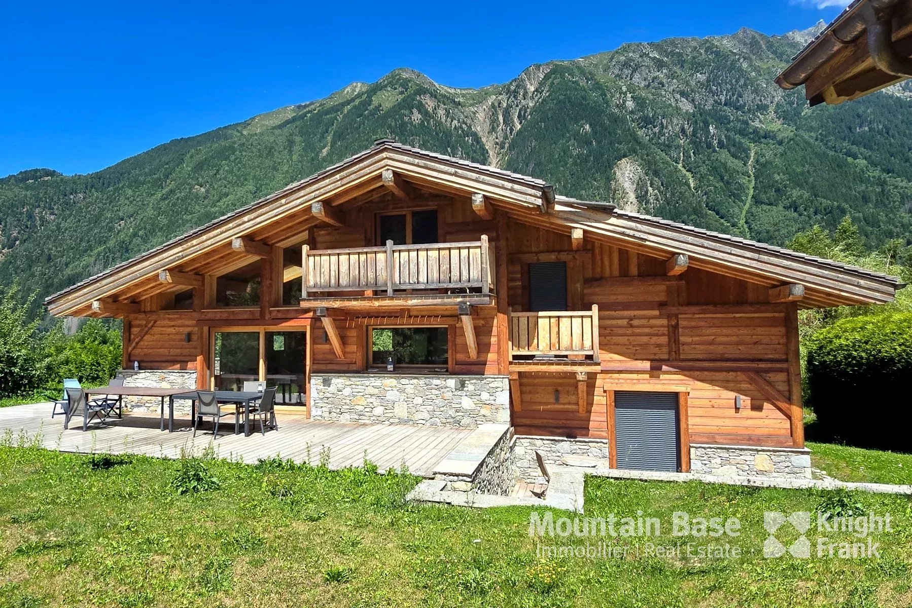 Chalet Guide Accommodation in Chamonix