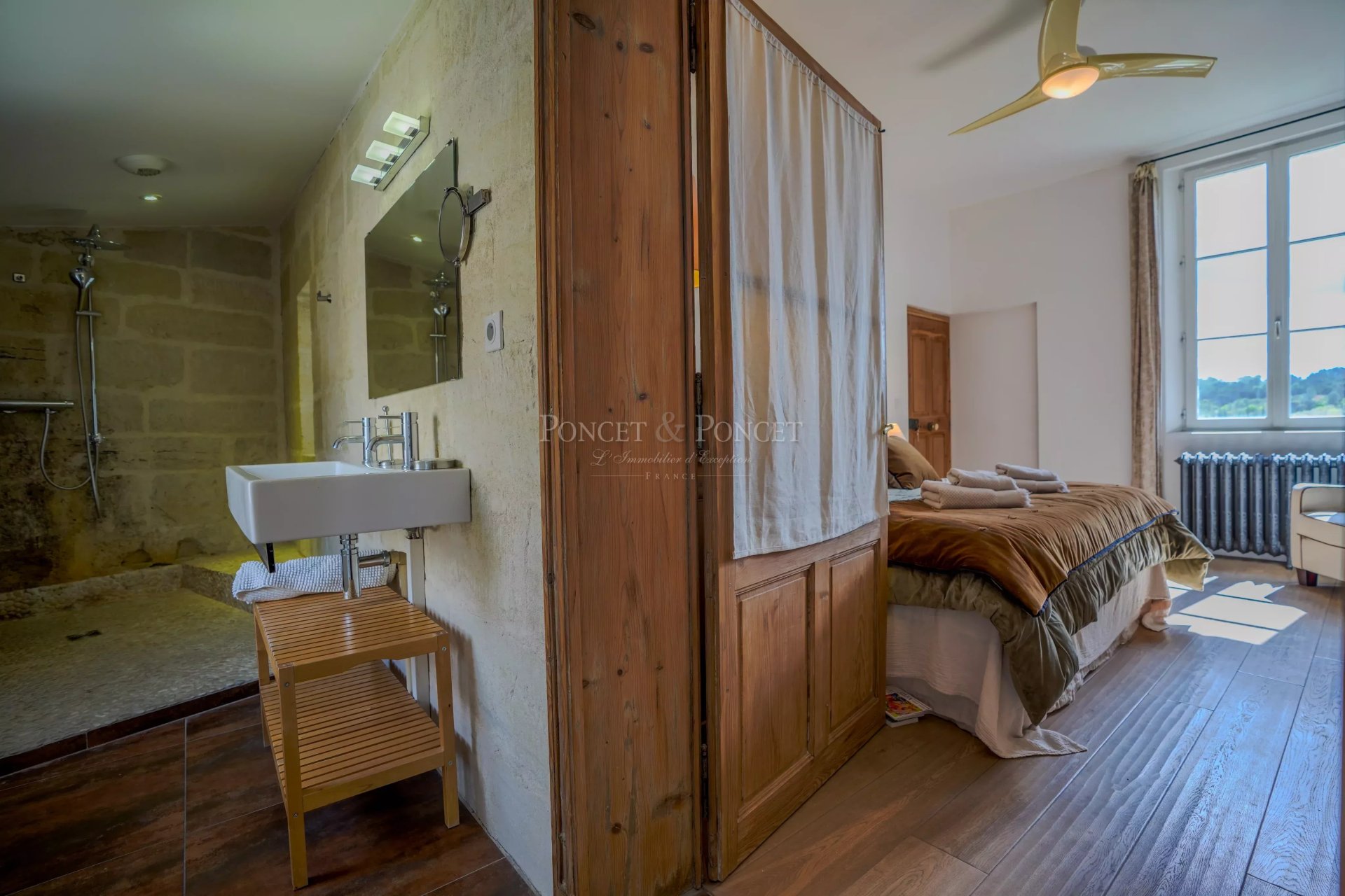 6 Bedroom Villa/Townhouse's Image 15
