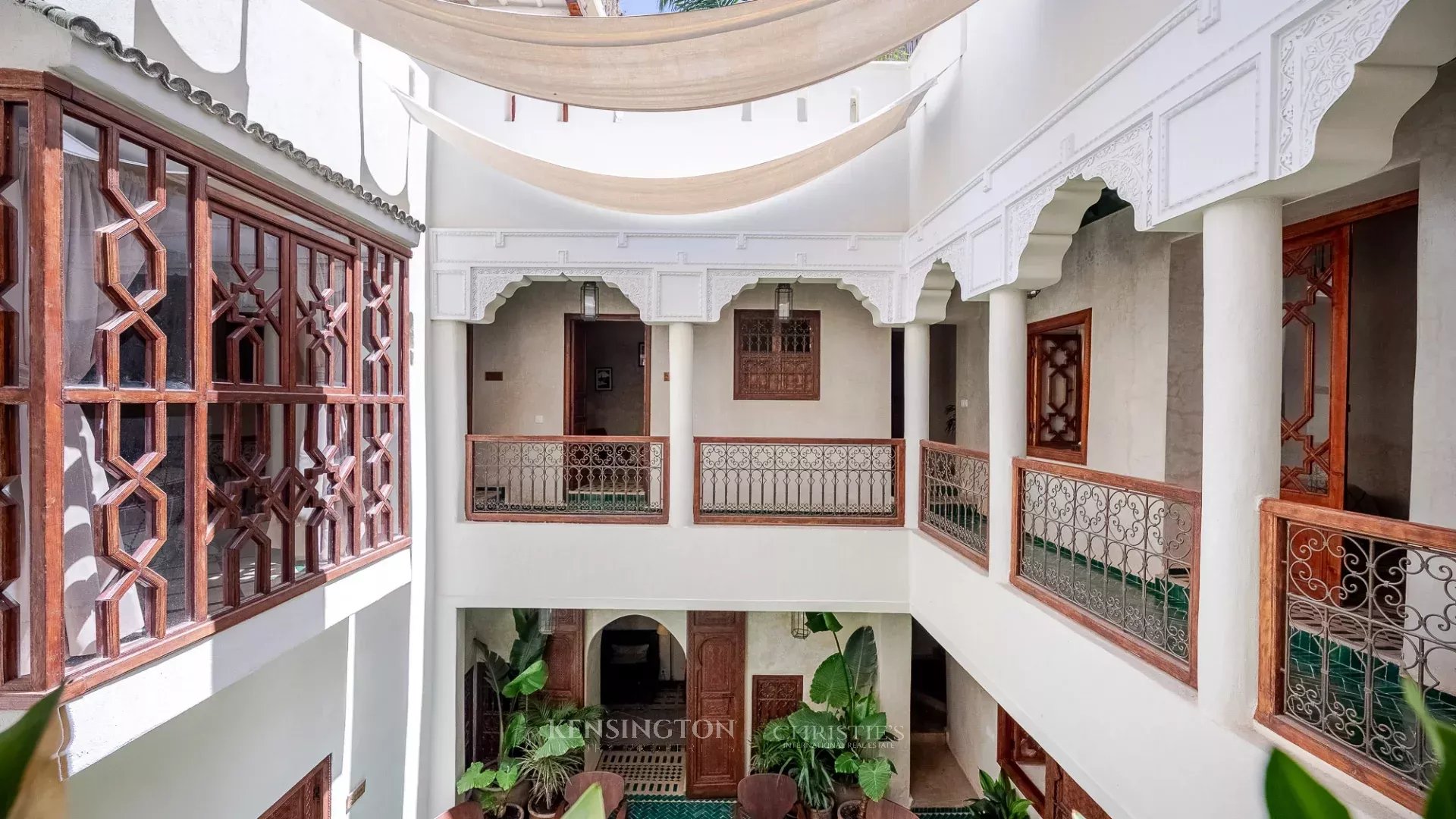 6 Bedroom Villa/Townhouse's Image 18