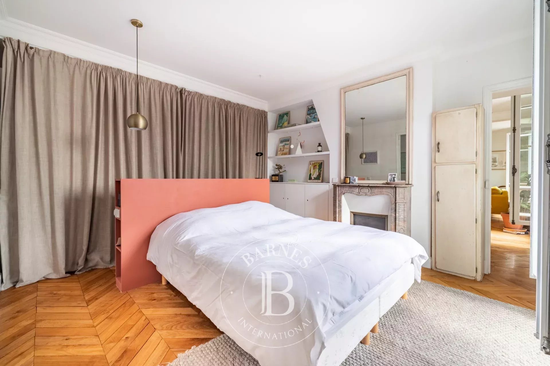 Daire Paris 10ème - picture 5