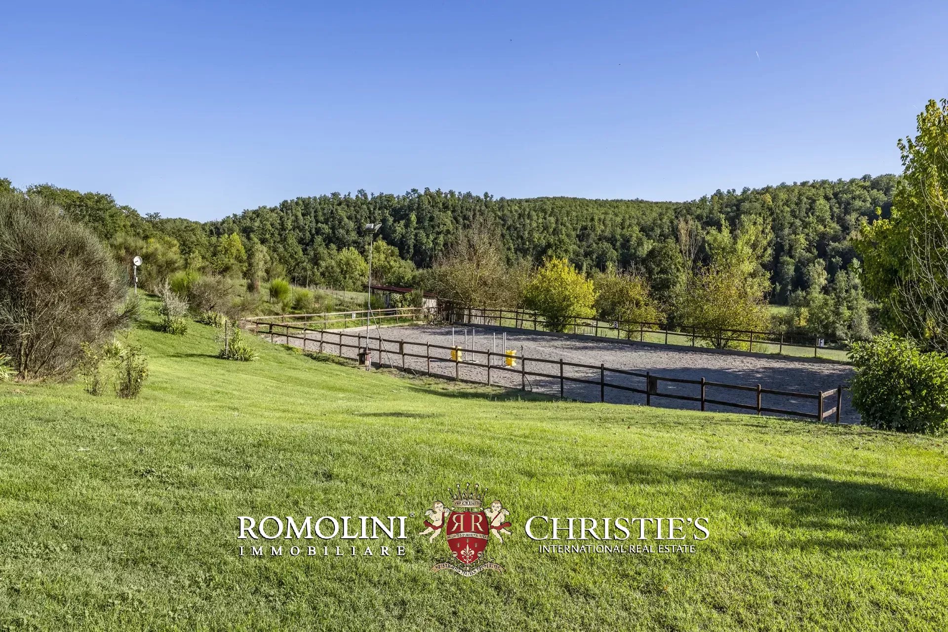 9 Bedroom Horse Property's Image 12