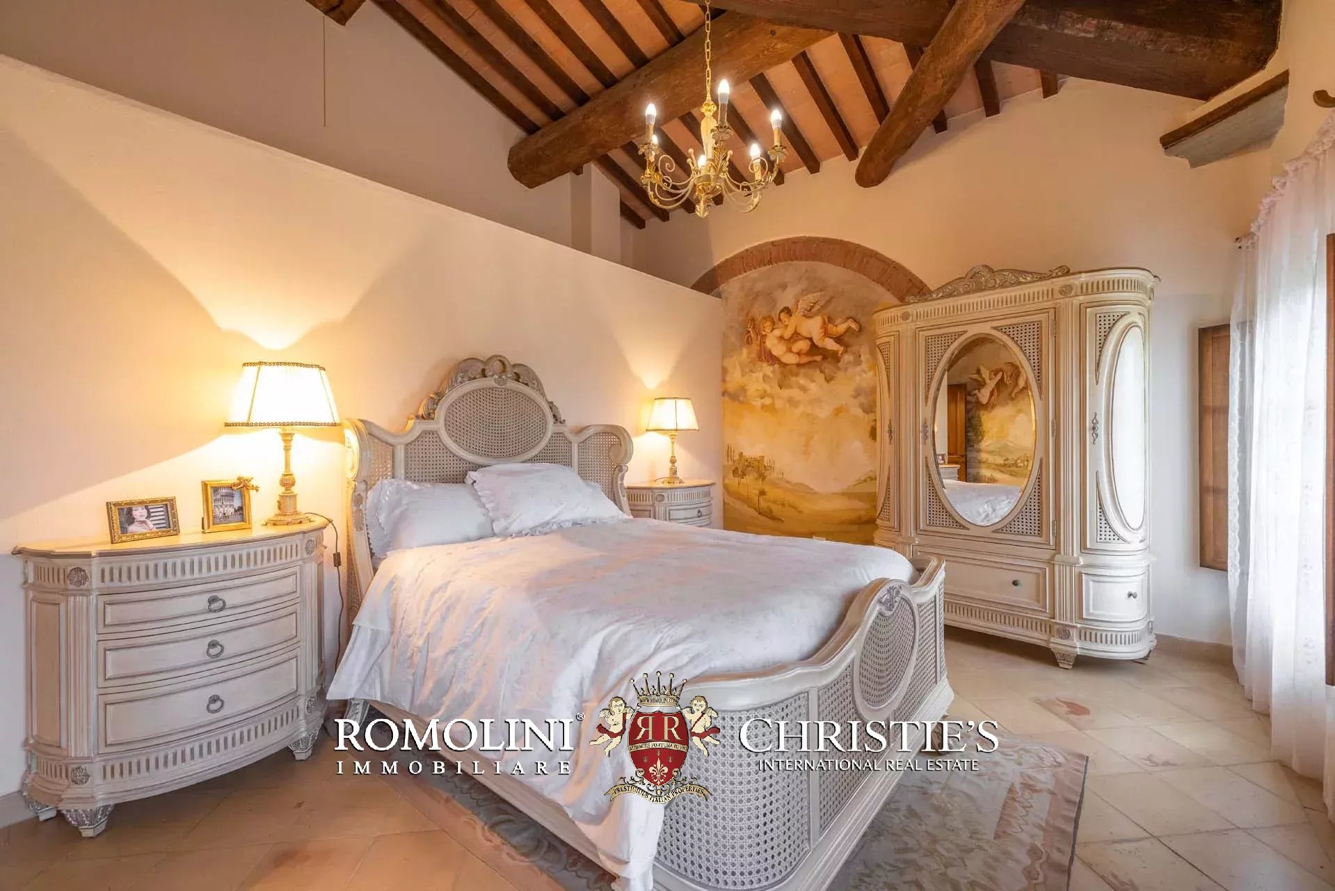 37 Bedroom Villa/Townhouse's Image 206