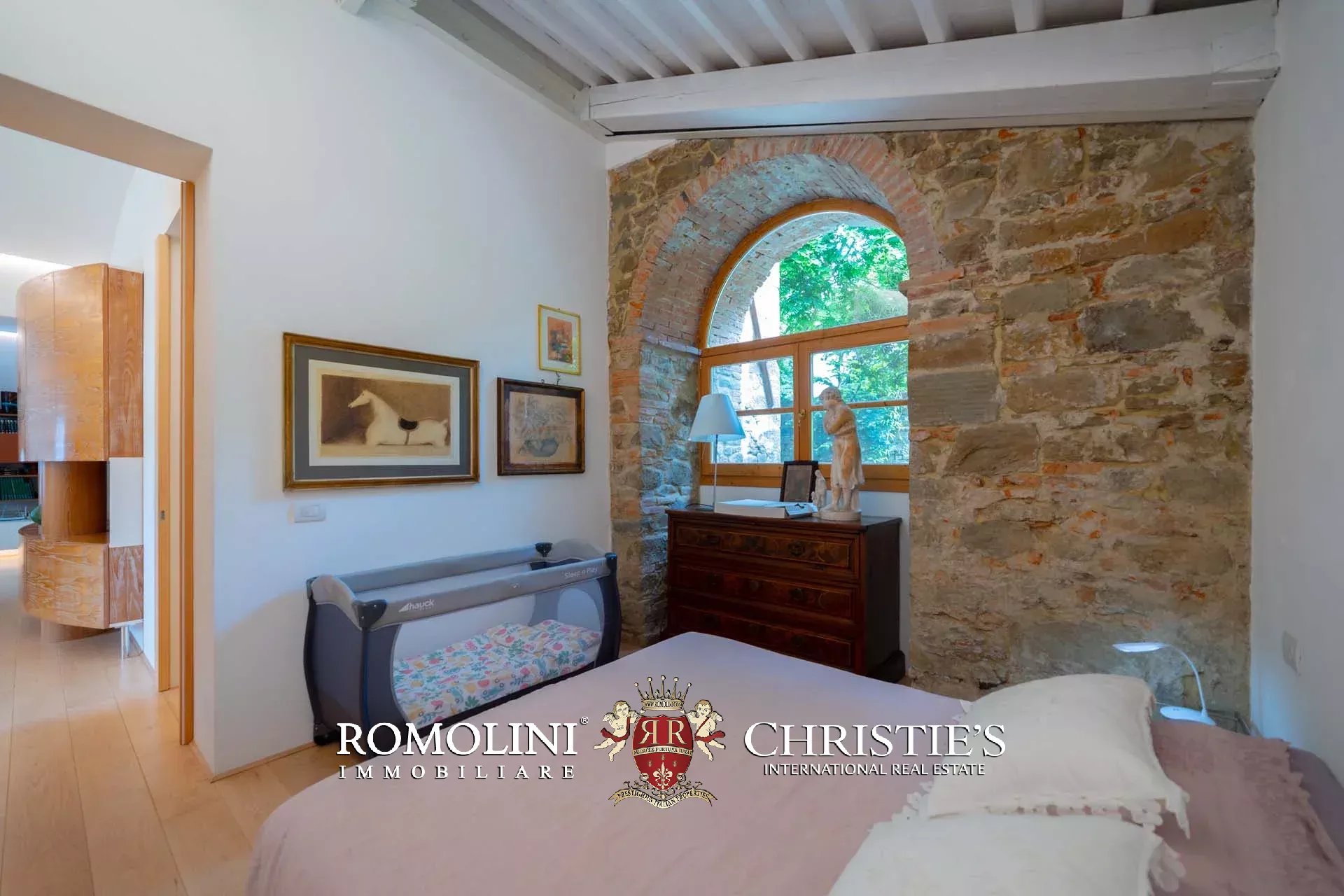 11 Bedroom Villa/Townhouse's Image 58