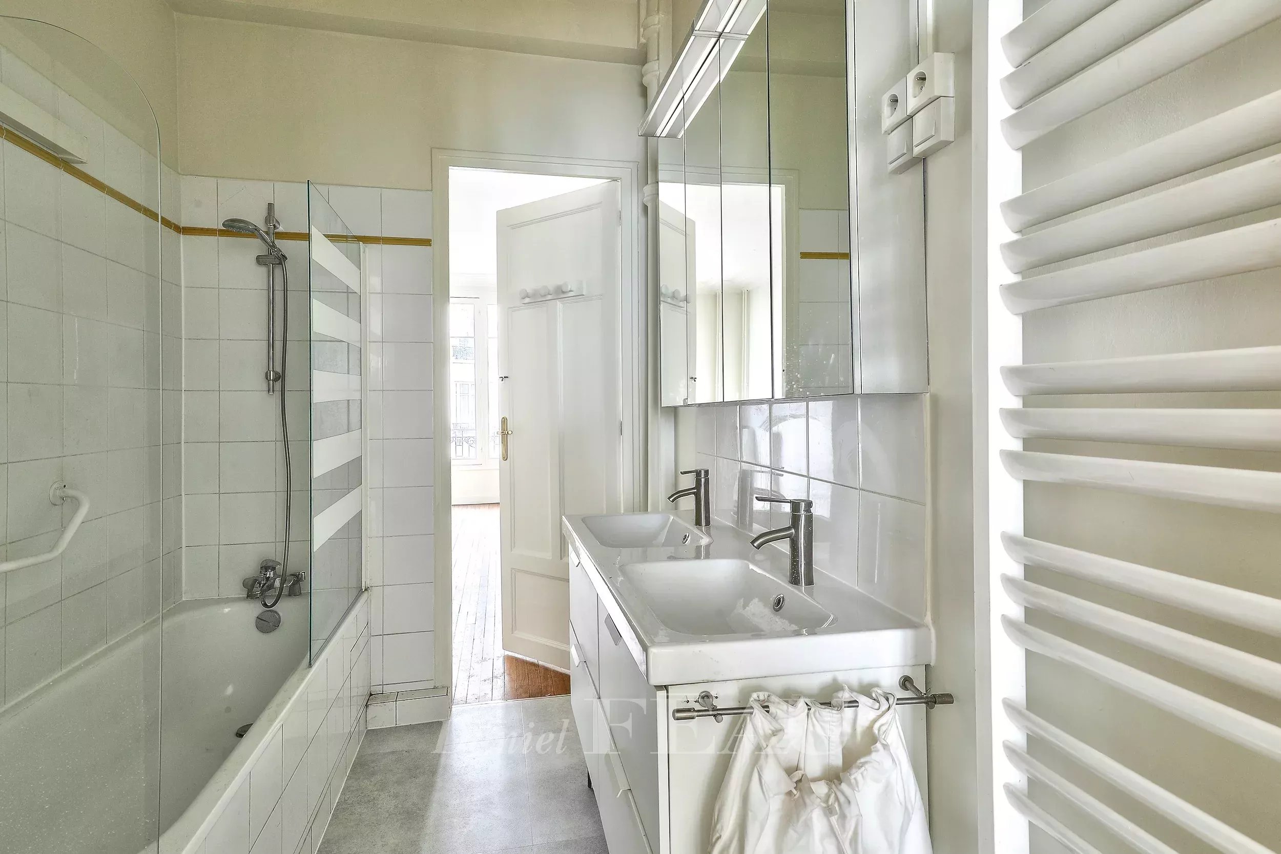 Rental Apartment Paris 17th