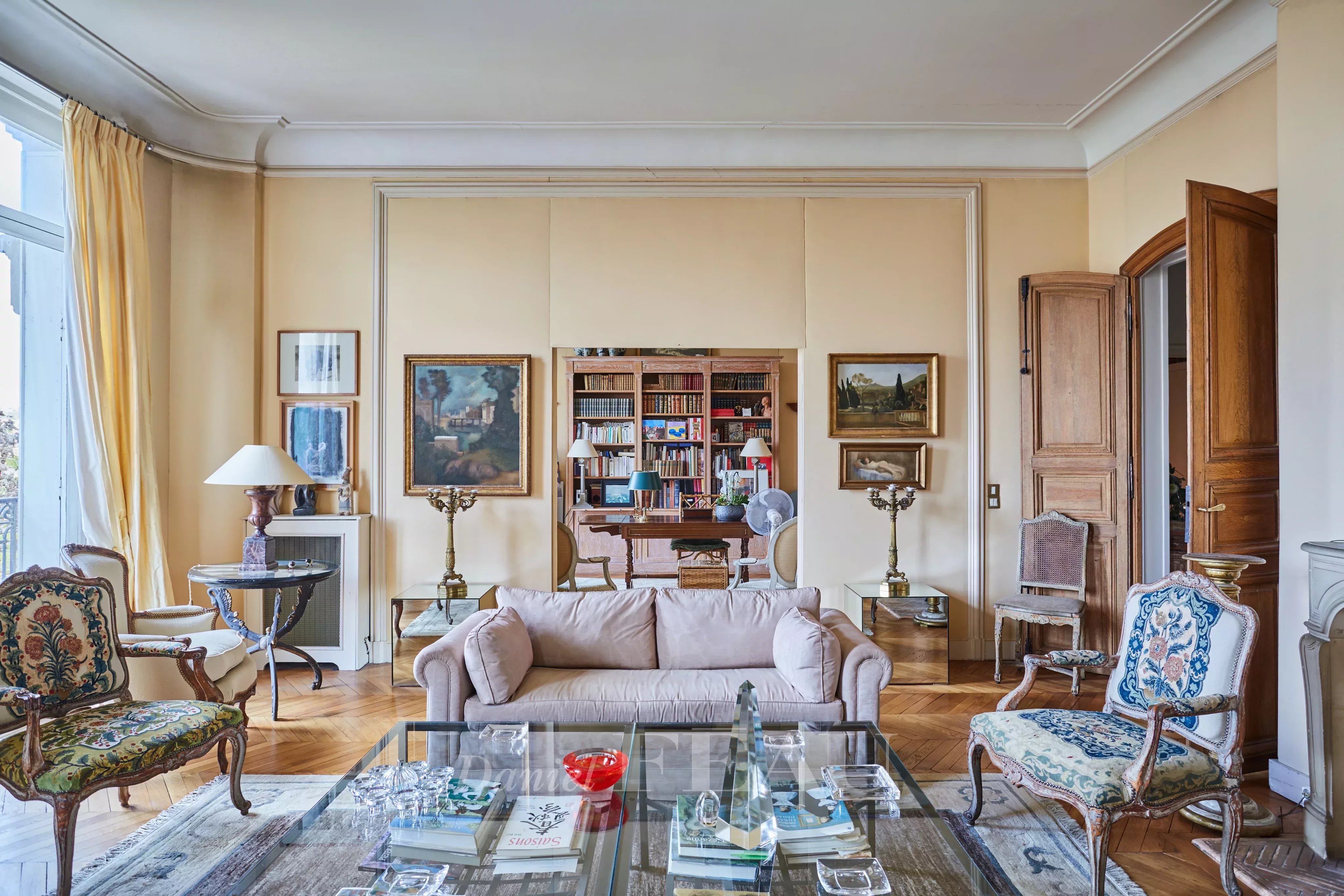 Salon