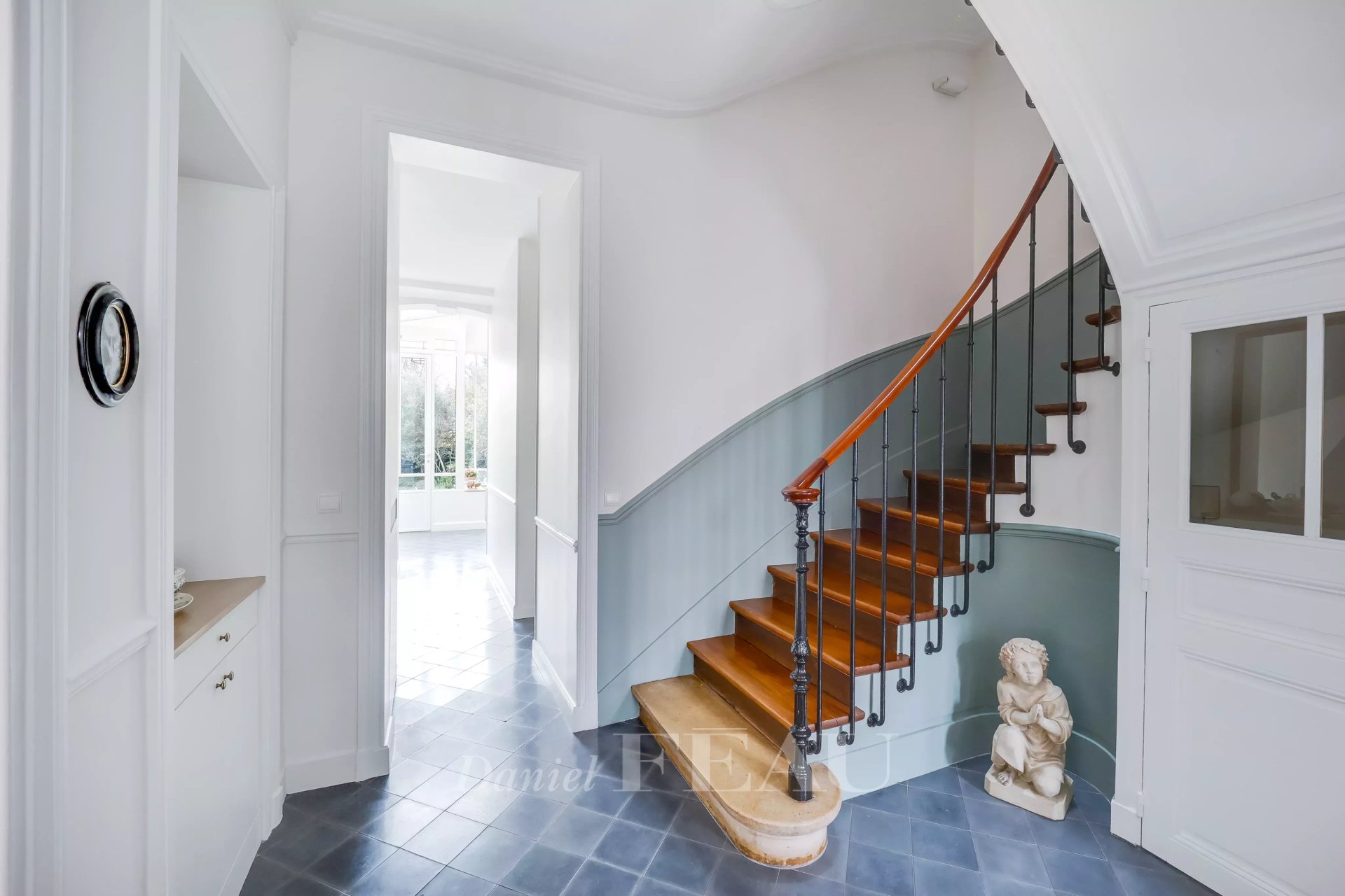 6 Bedroom Villa/Townhouse's Image 4