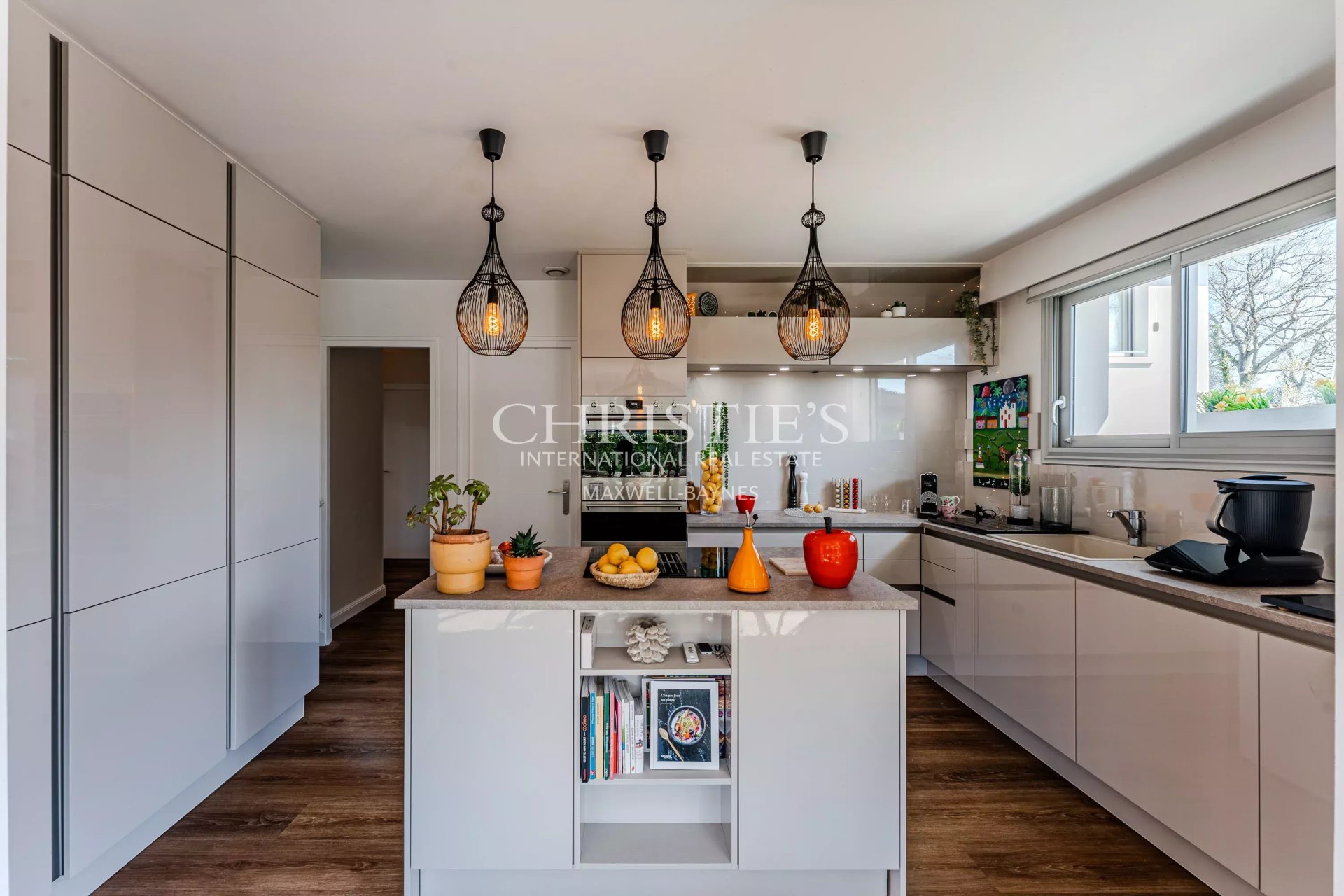 4 Bedroom Villa/Townhouse's Image 8