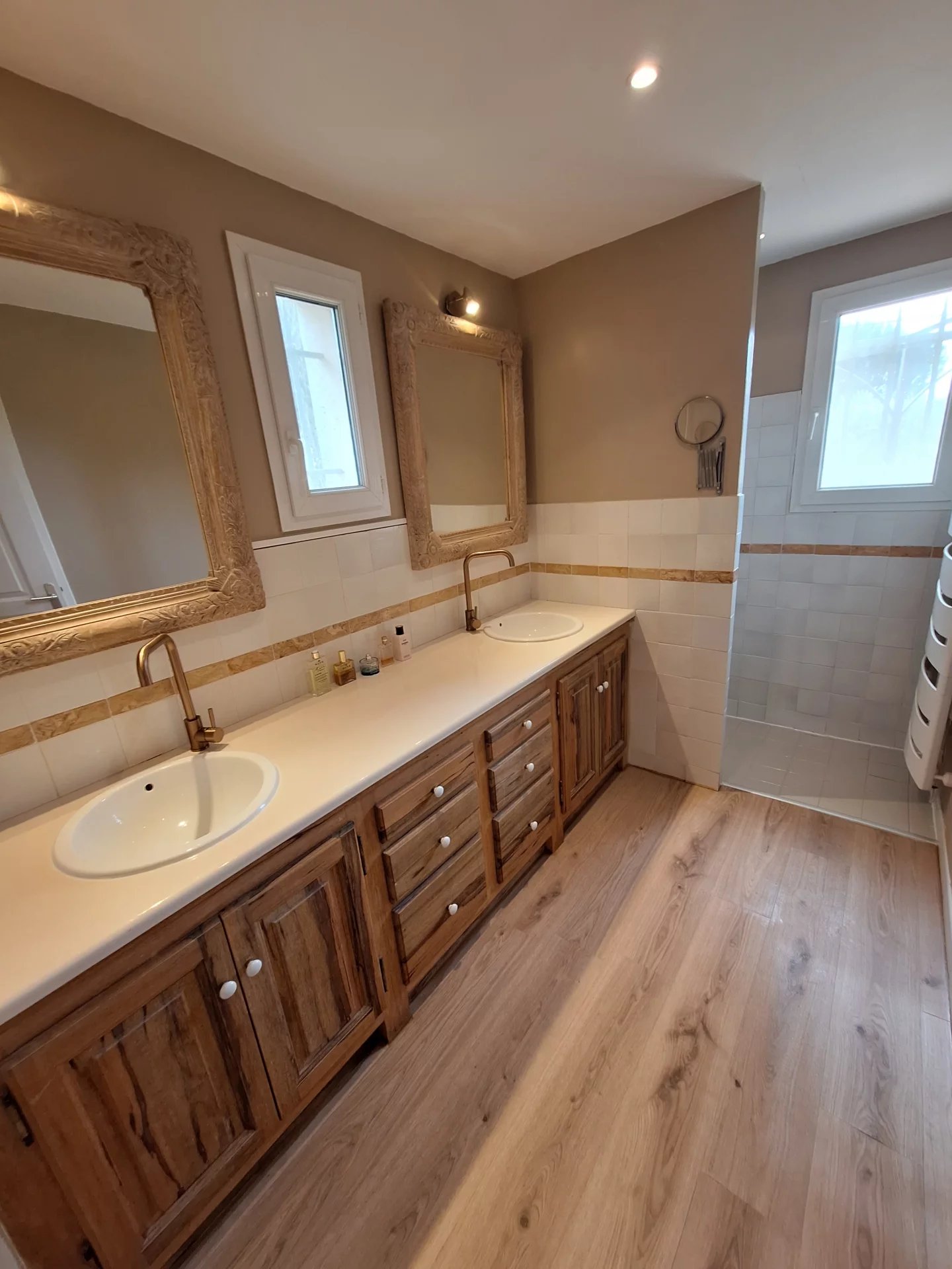 COTIGNAC CHARMING TRADITIONAL VILLA ON ONE STOREY