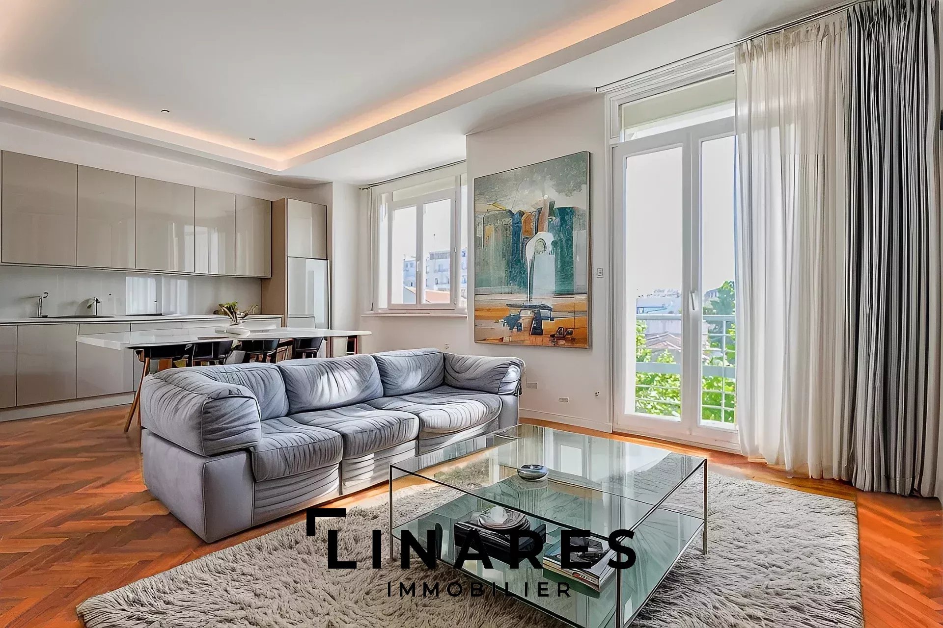 LE MONTAIGNE - Appartement T3 de 77 m2 - 13008 Carré d'or