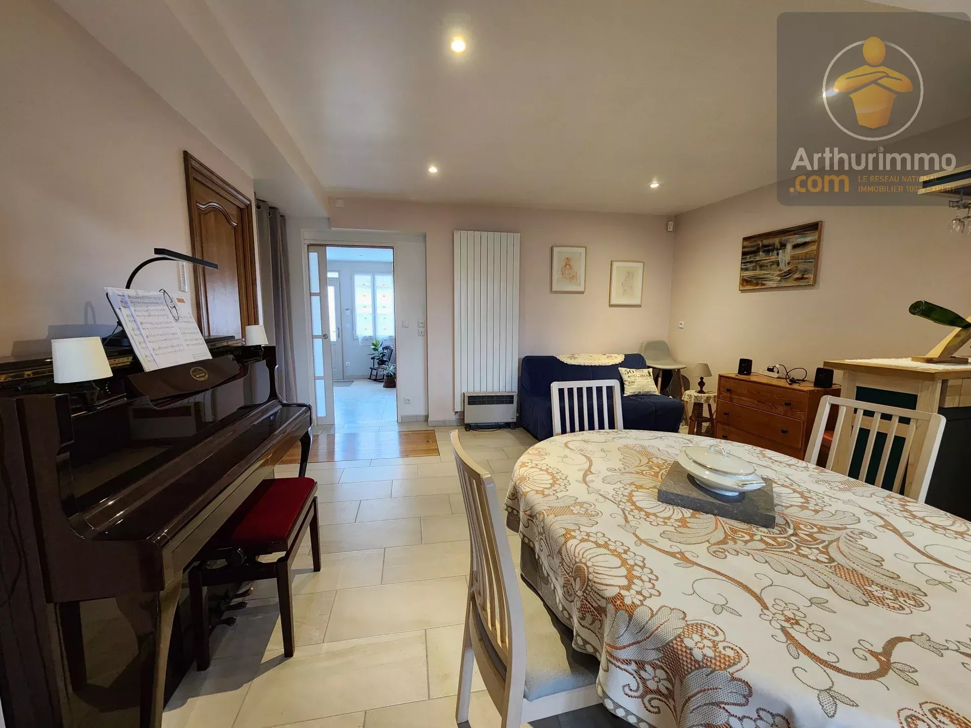 Beaugency Centre – 165 m², 5 chambres, terrasse, véranda, garage et atelier exceptionnel — photo 7