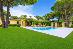 Luxury Villa Saint-Tropez: 5-Bed Family Estate with Pool and Park — photo 3 of 7