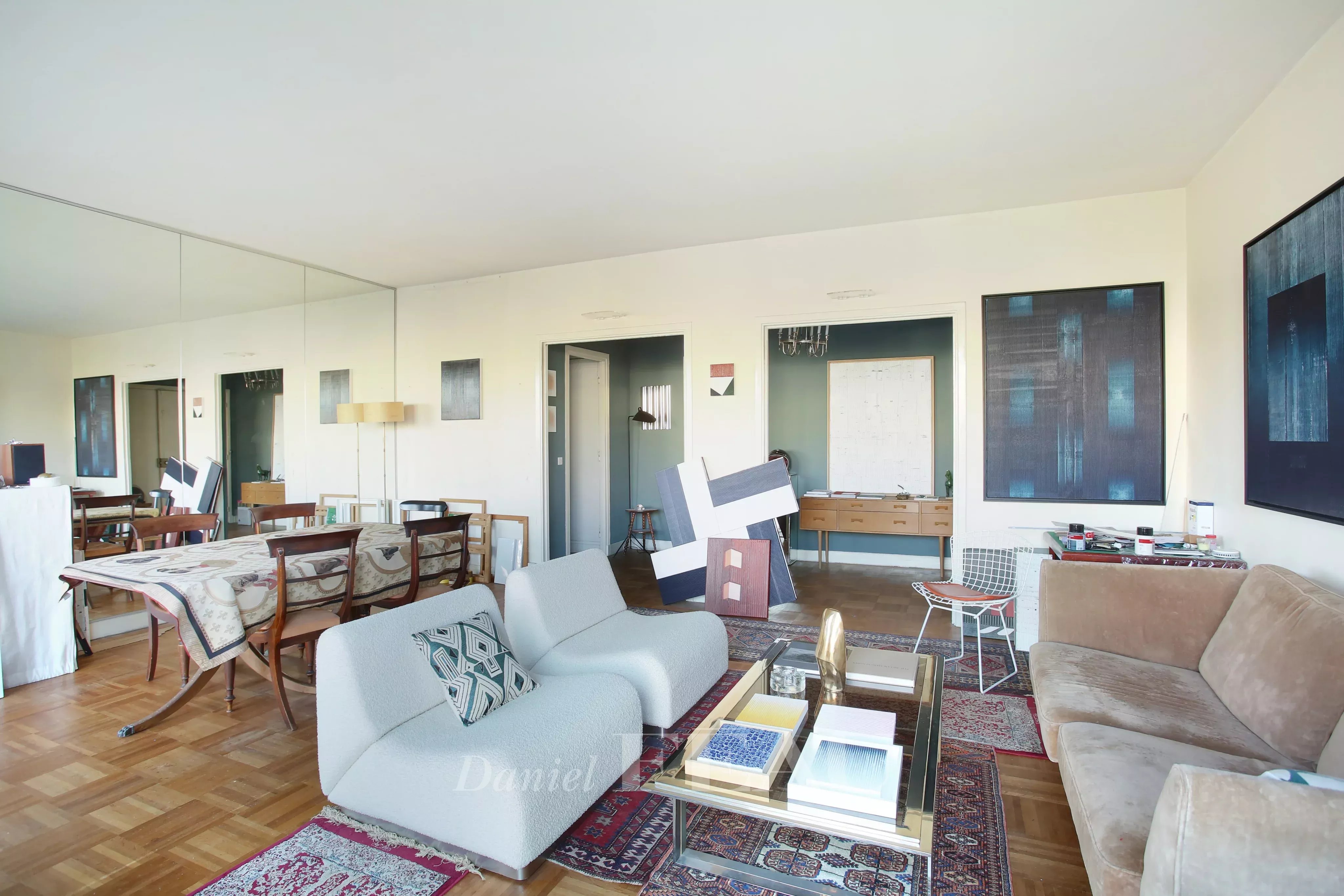 Sale Apartment Paris 16th