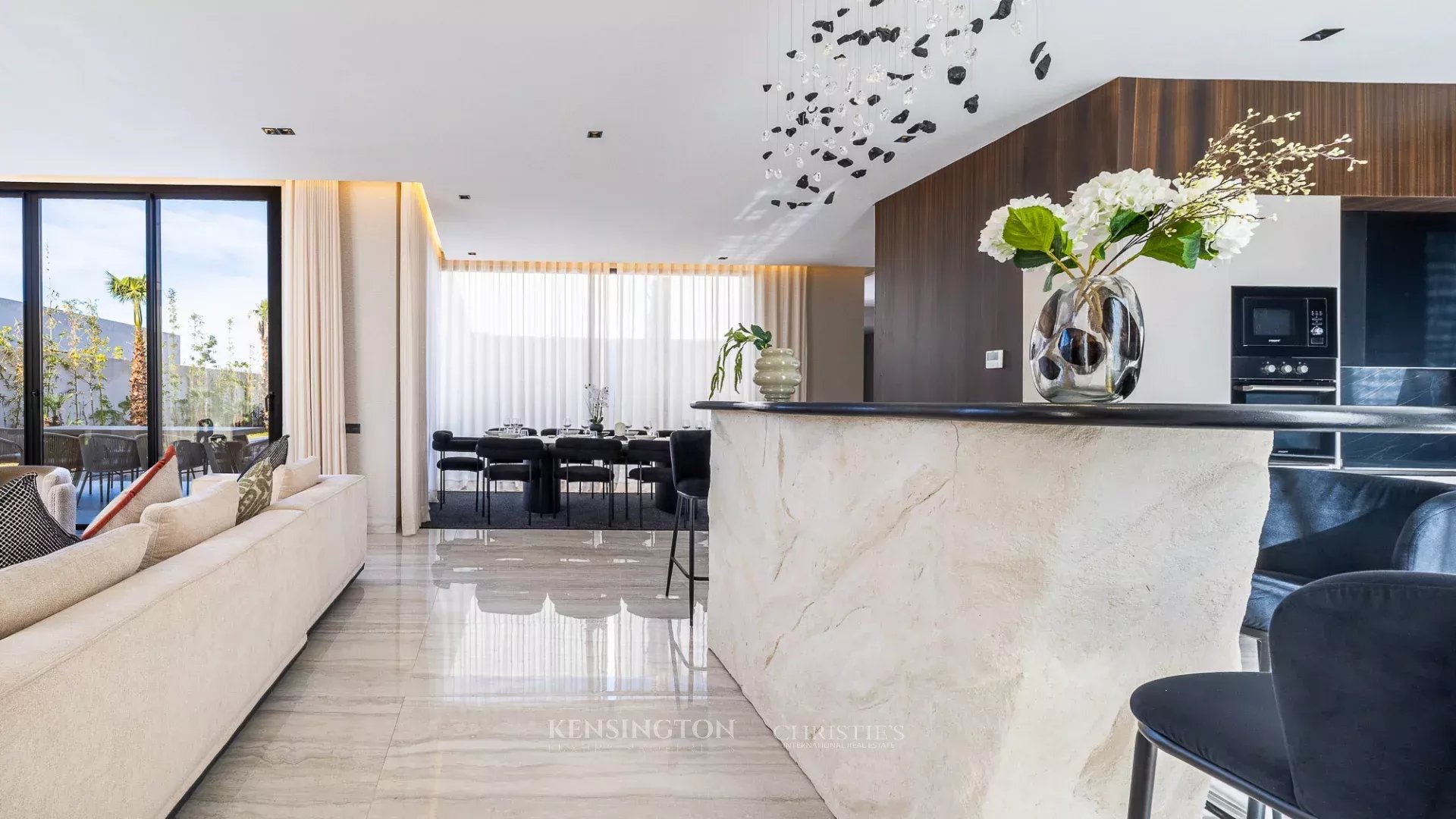 5 Bedroom Villa/Townhouse's Image 14