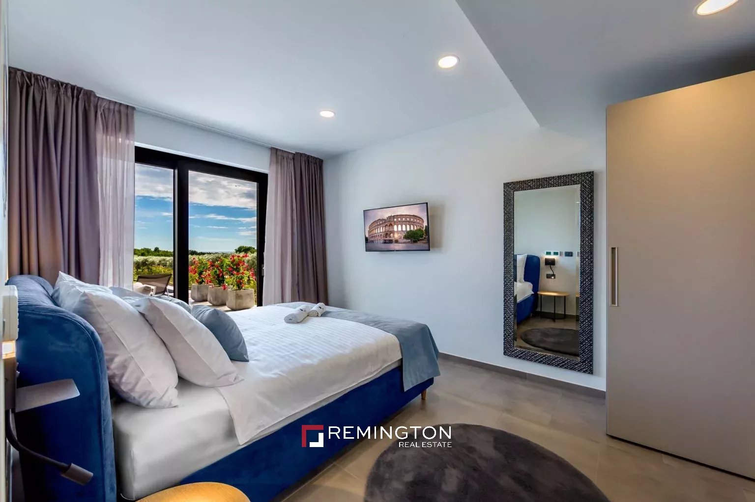 5 Bedroom Villa/Townhouse's Image 18