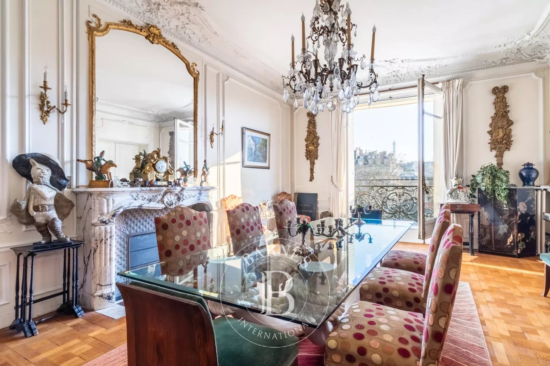 Paris 16 - Foch - Exceptional flat - View of the Eiffel Tower - picture 6 title=