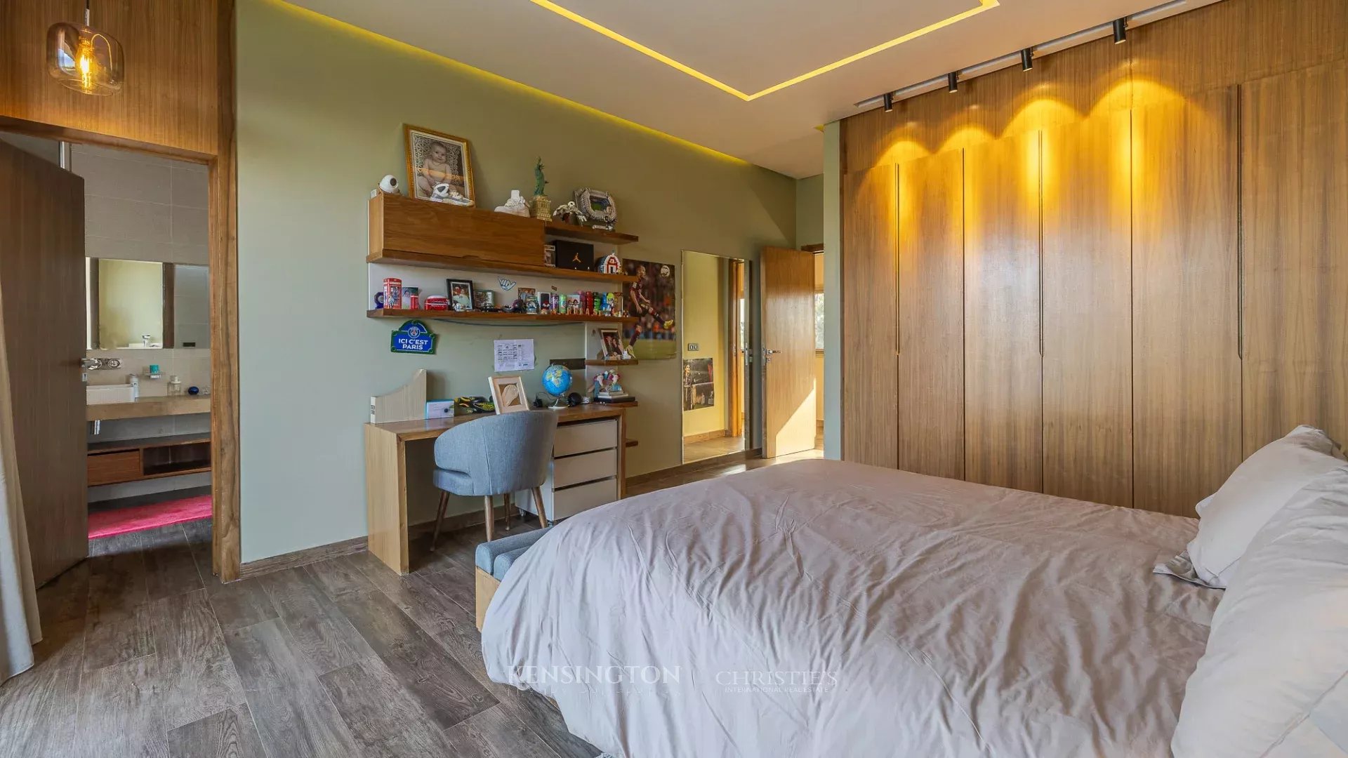5 Bedroom Villa/Townhouse's Image 33