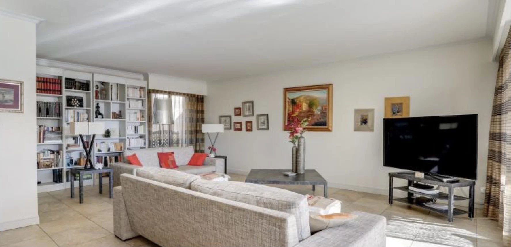 VILLEFRANCHE/MER APPARTEMENT VILLA 5P 160M2 VUE MER, TERRASSE ET DOUBLE PARKING