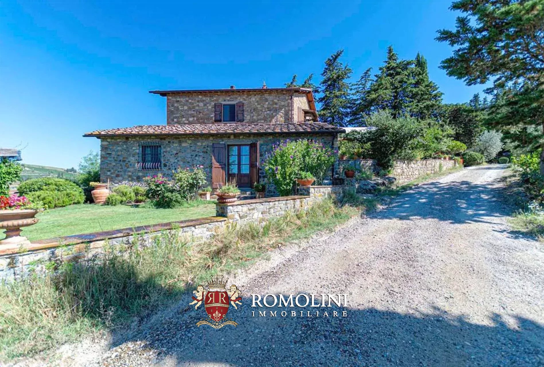 9 Bedroom Vineyard's Image 16
