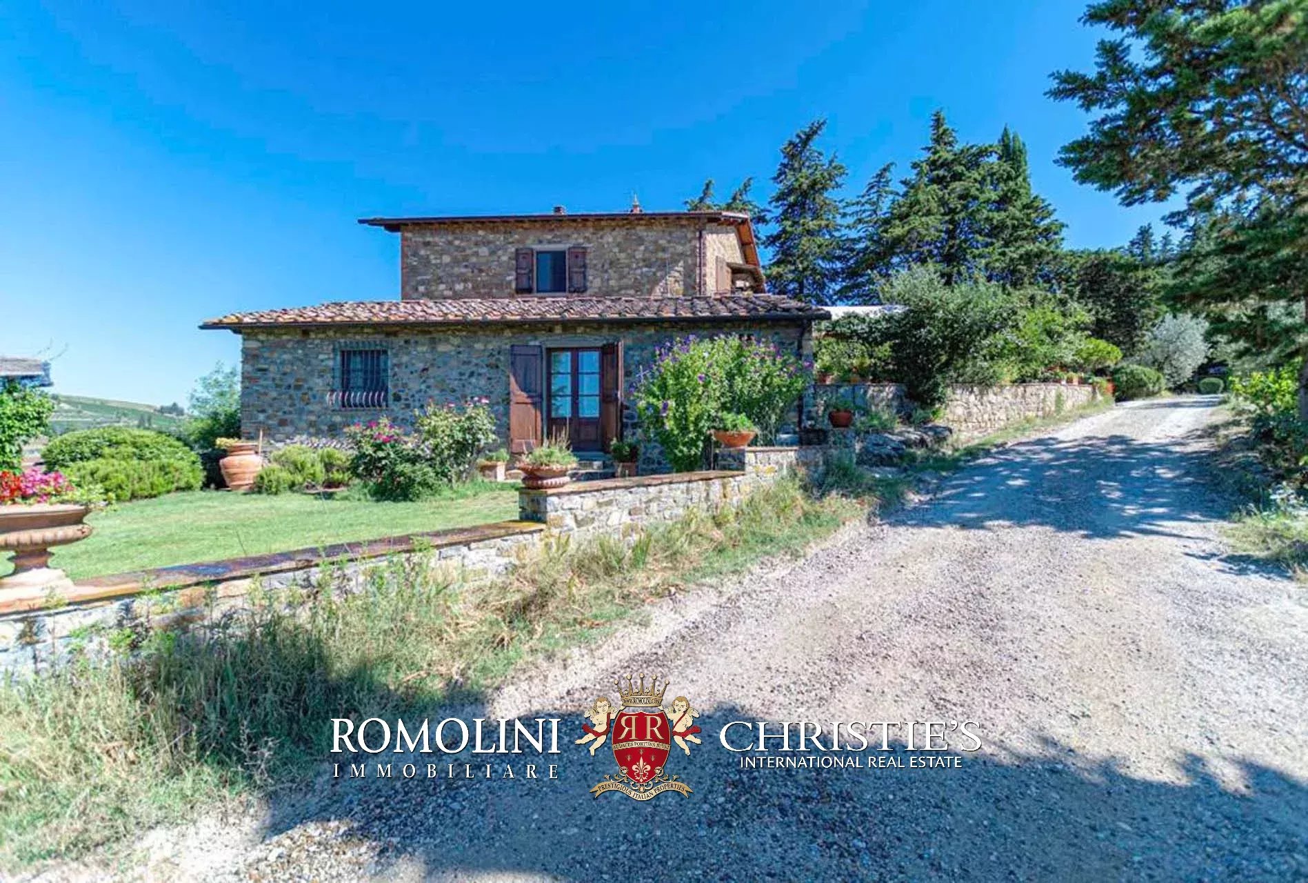 9 Bedroom Vineyard's Image 16