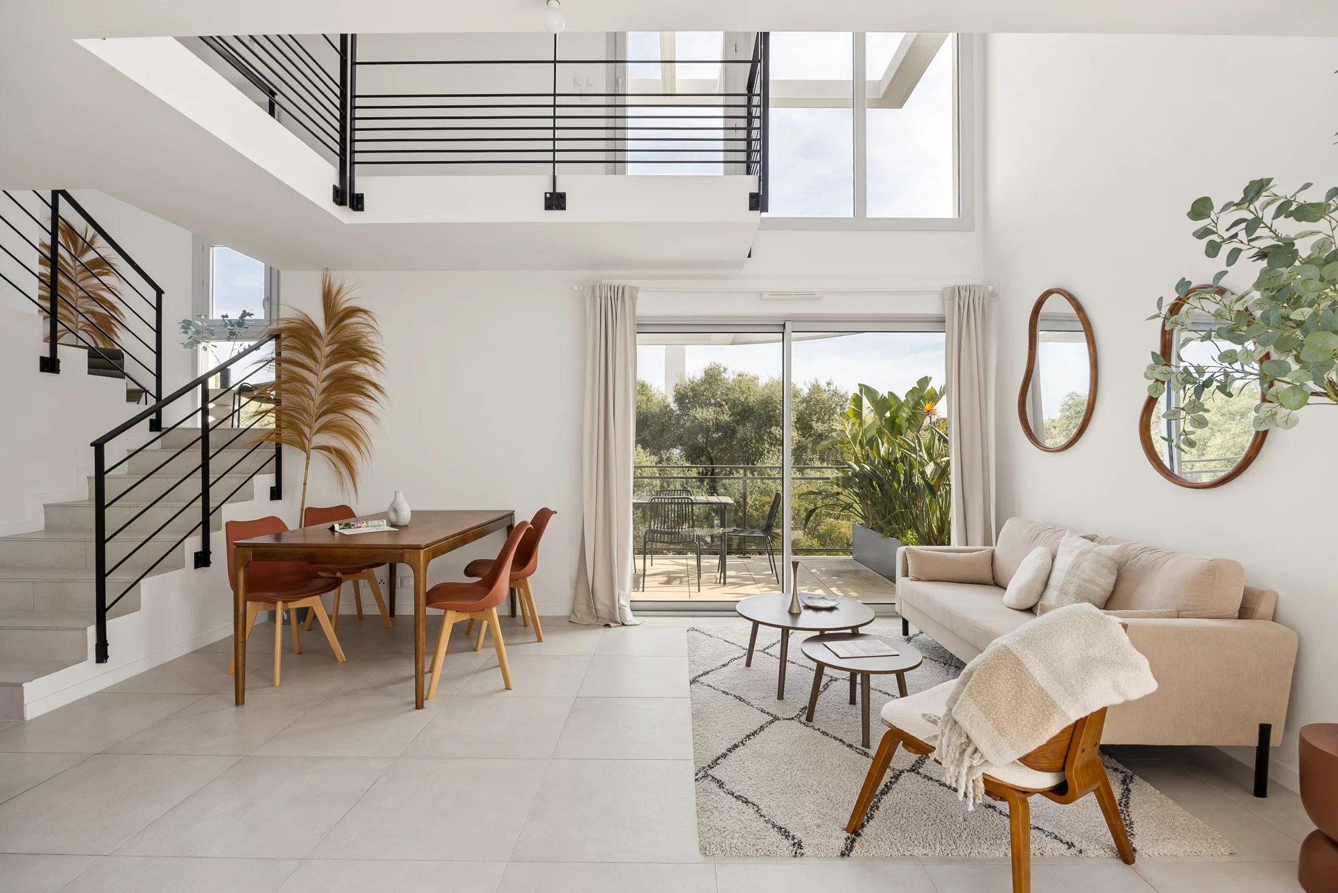 ANTIBES – DUPLEX DERNIER ÉTAGE – TERRASSES SUD – RÉSIDENCE RECENTE