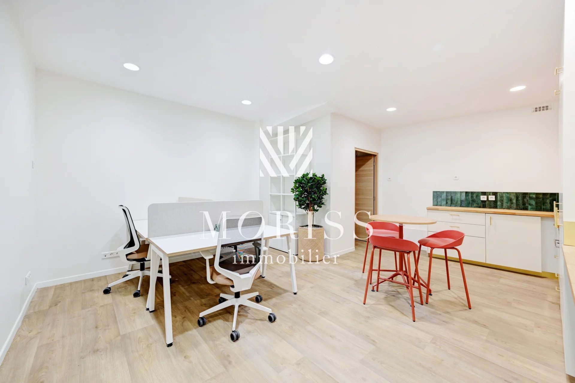 À vendre Espace Bureau – Murs de bureaux refaits à neuf – Adress - Image 1