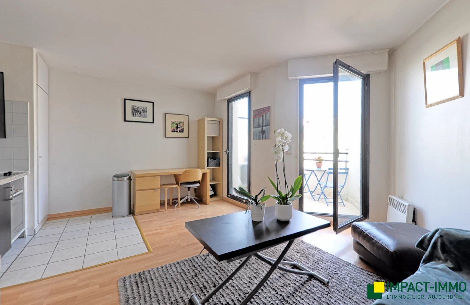 EXCLUSIVITÉ : BOULOGNE NORD, MARCHÉ ESCUDIER / STUDIO BALCON ASCENSEUR