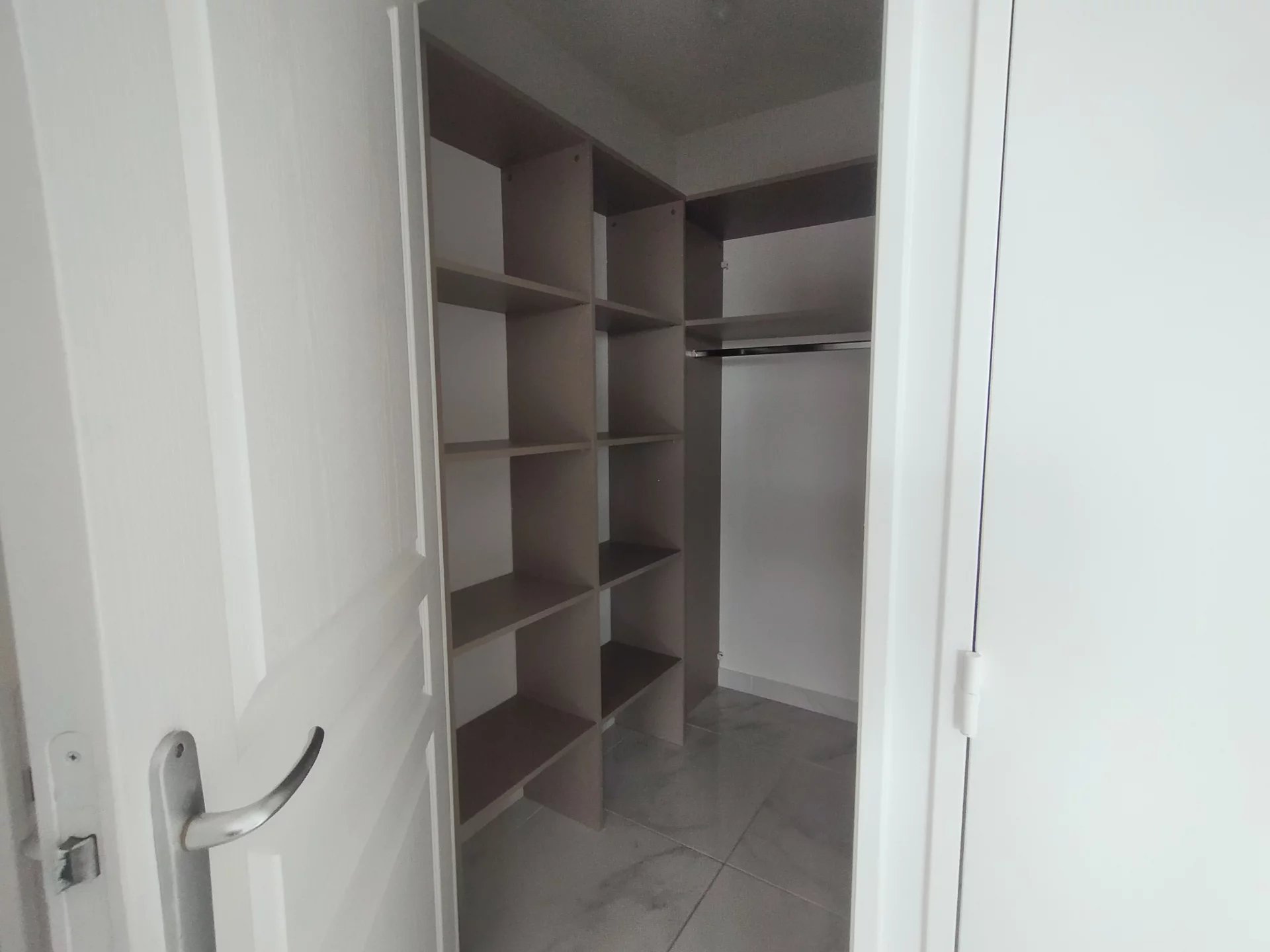 85045095 Location Saint-Fons