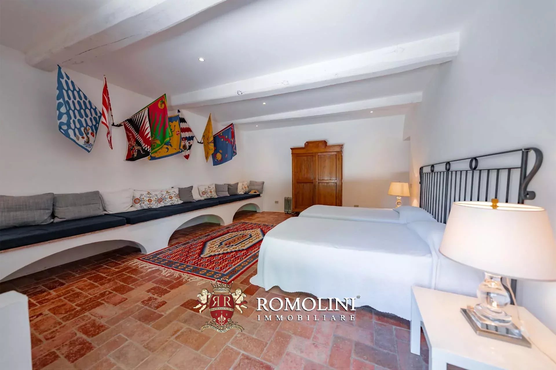 30 Bedroom Villa/Townhouse's Image 76