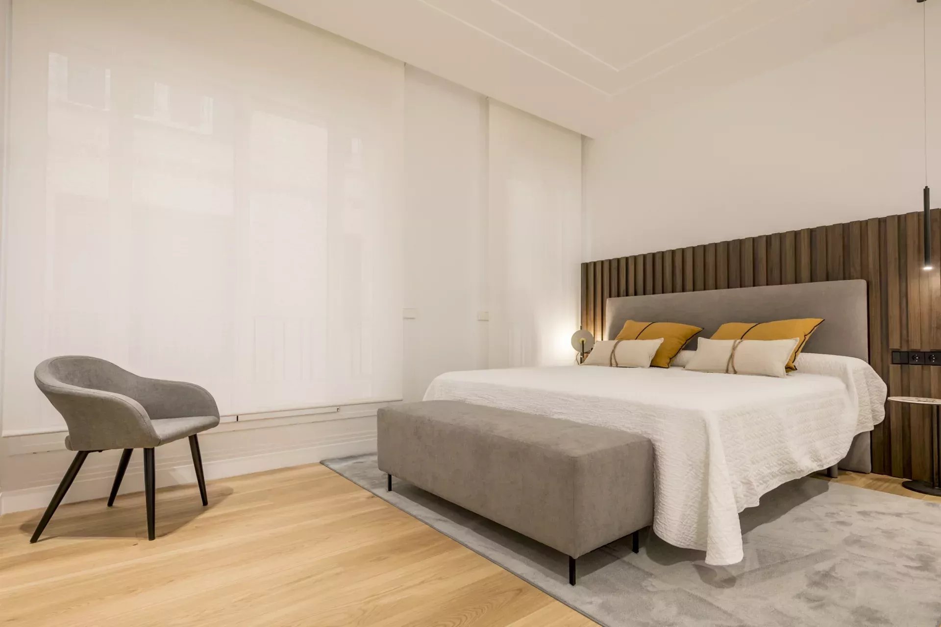 Appartement de Luxe Rénové avec Vue Imprenable sur la Fontaine de Neptune - picture 32