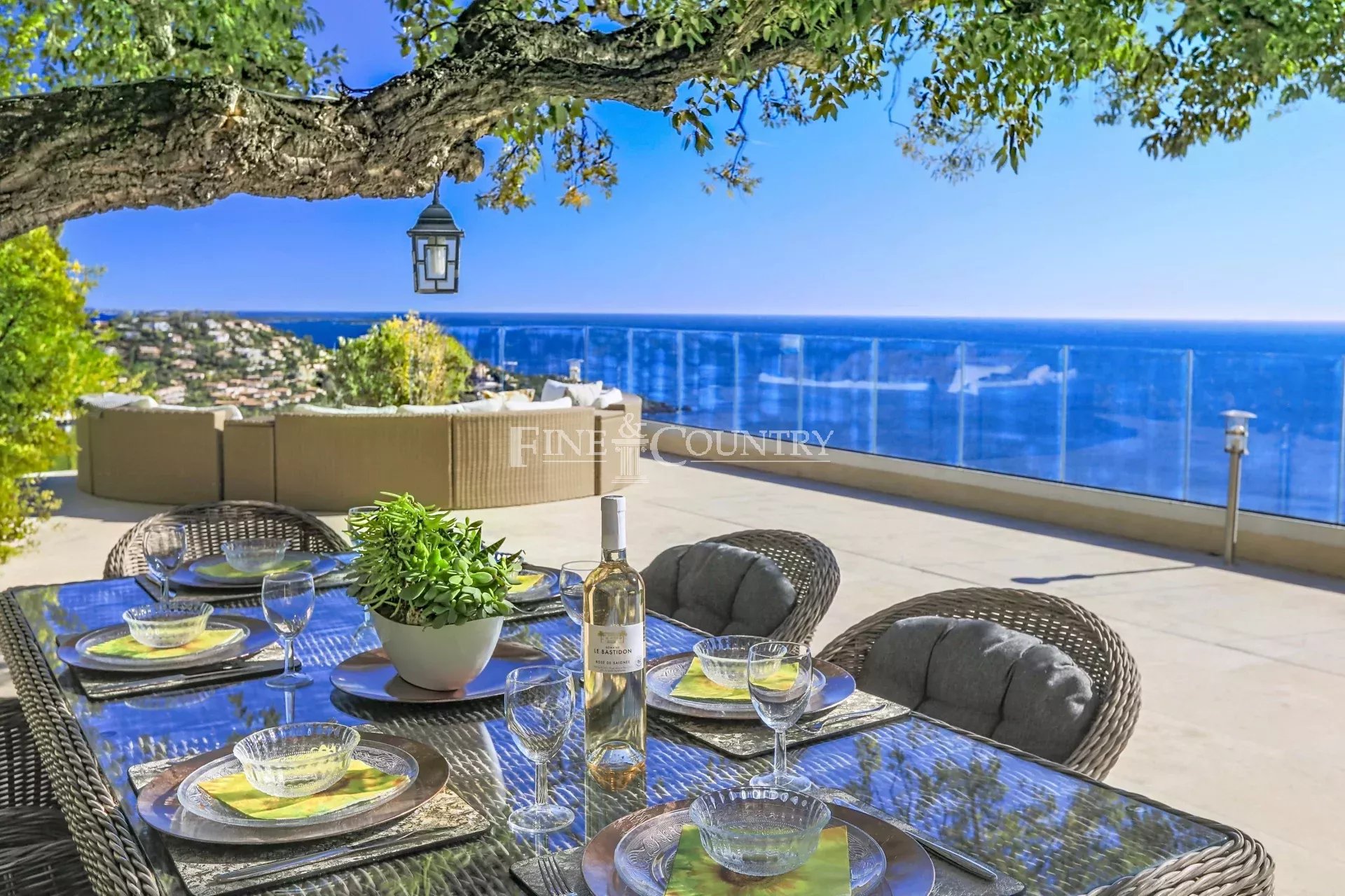 Photo of Villa for sale in Théoule-sur-Mer with panoramic sea view