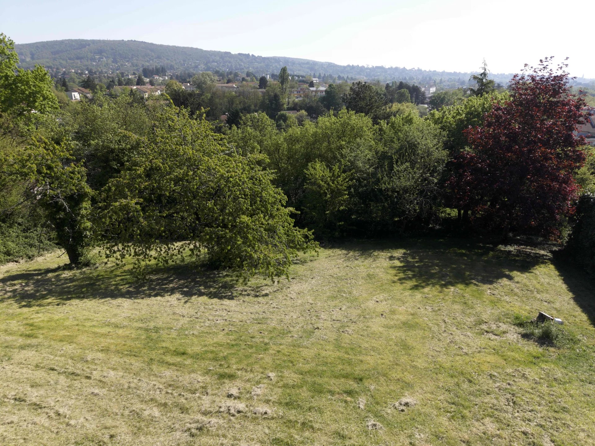 Rare Grand Terrain Dardilly