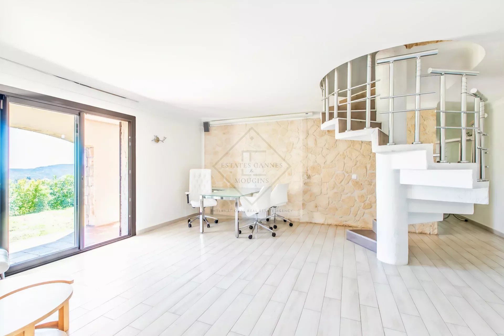 COUP DE CŒUR ASSURÉ – VILLA D’EXCEPTION AVEC VUE MER PANORAMIQUE À 180° — photo 7