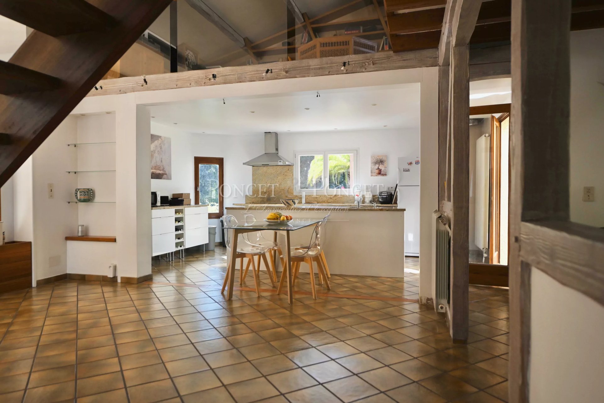 4 Bedroom Villa/Townhouse's Image 19