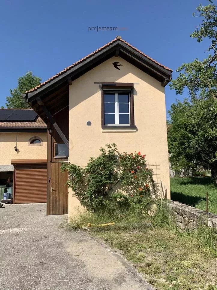 1 pièces — Daillens — Daillens