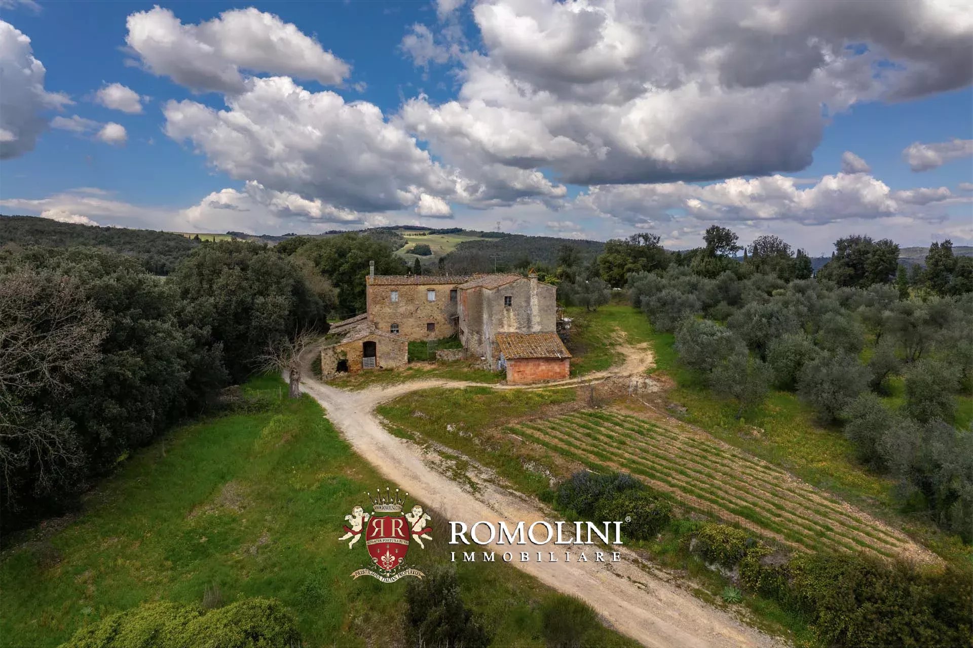 35 Bedroom Vineyard's Image 111