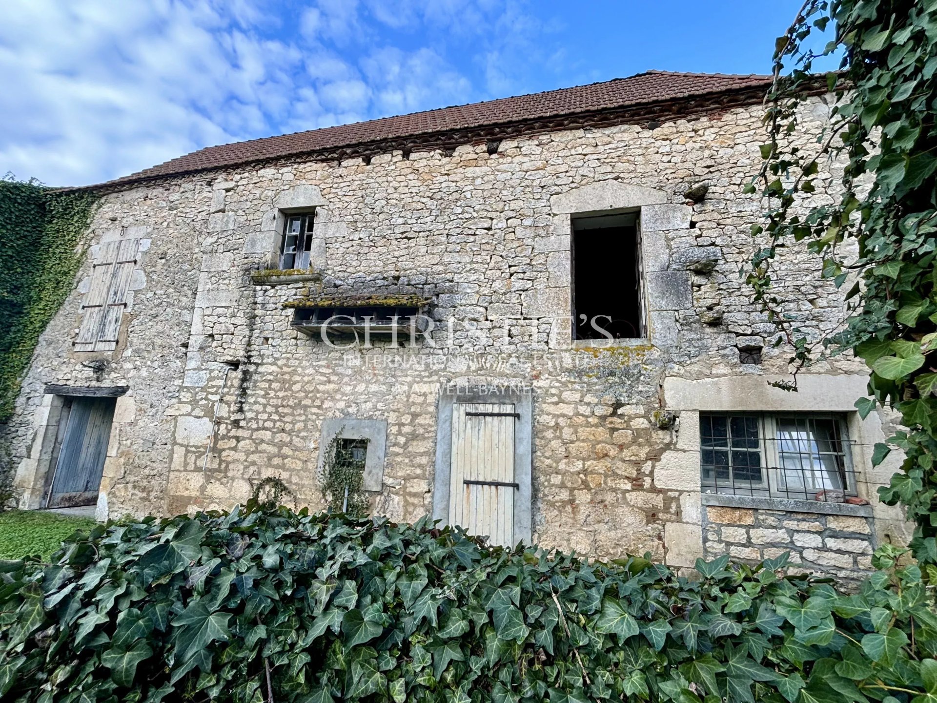 10 Bedroom Chateau's Image 35