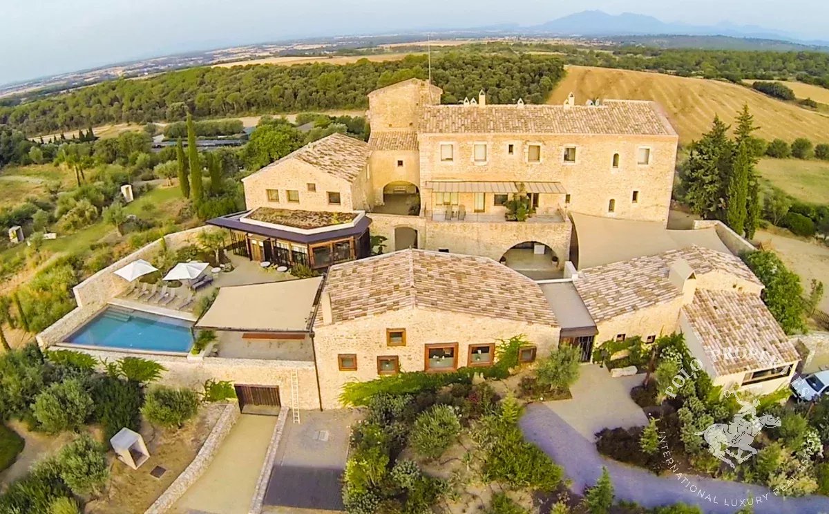 Mas Bosch : Exceptionally beautiful 4 star hotel with its own Polo Club