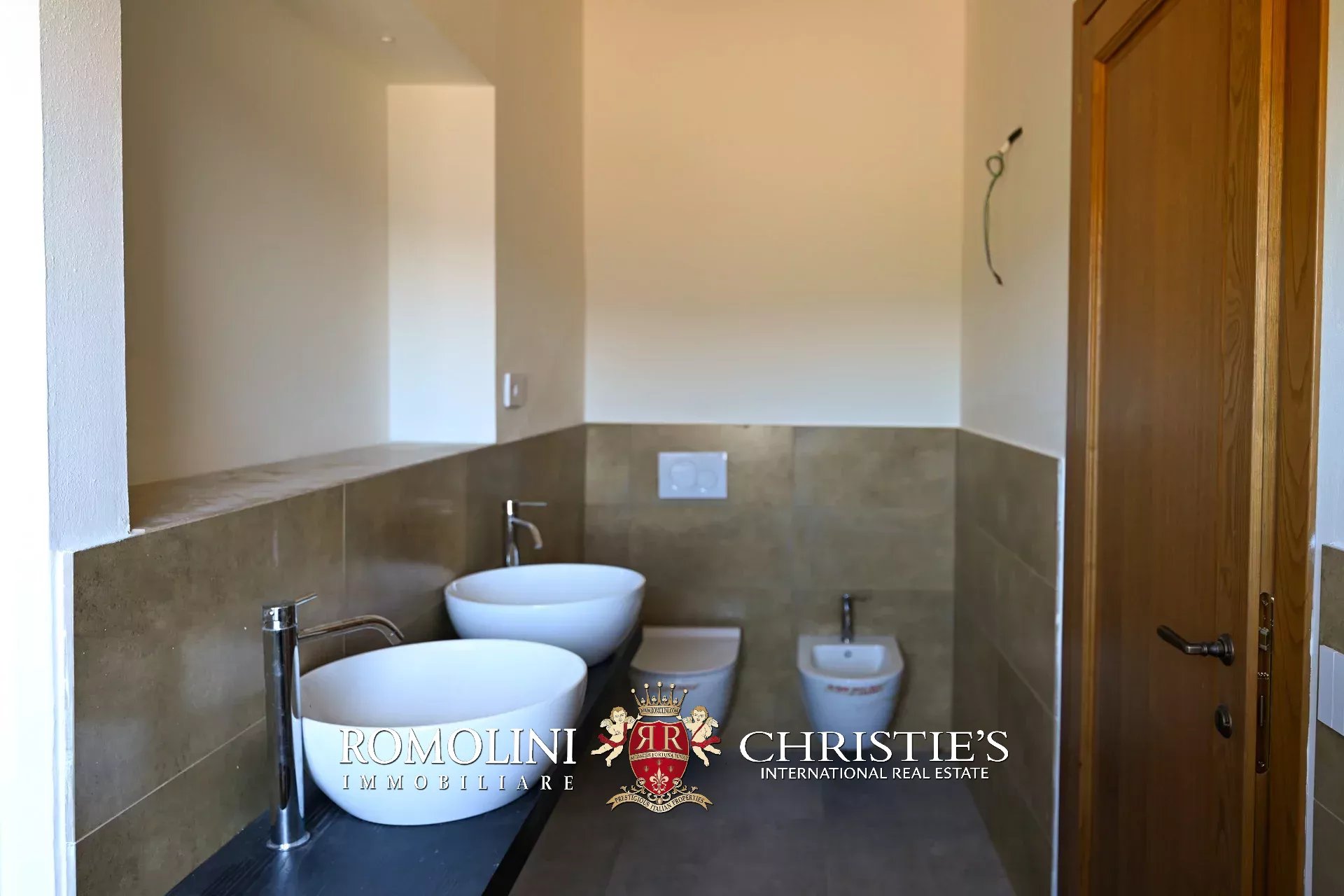 4 Bedroom Villa/Townhouse's Image 27
