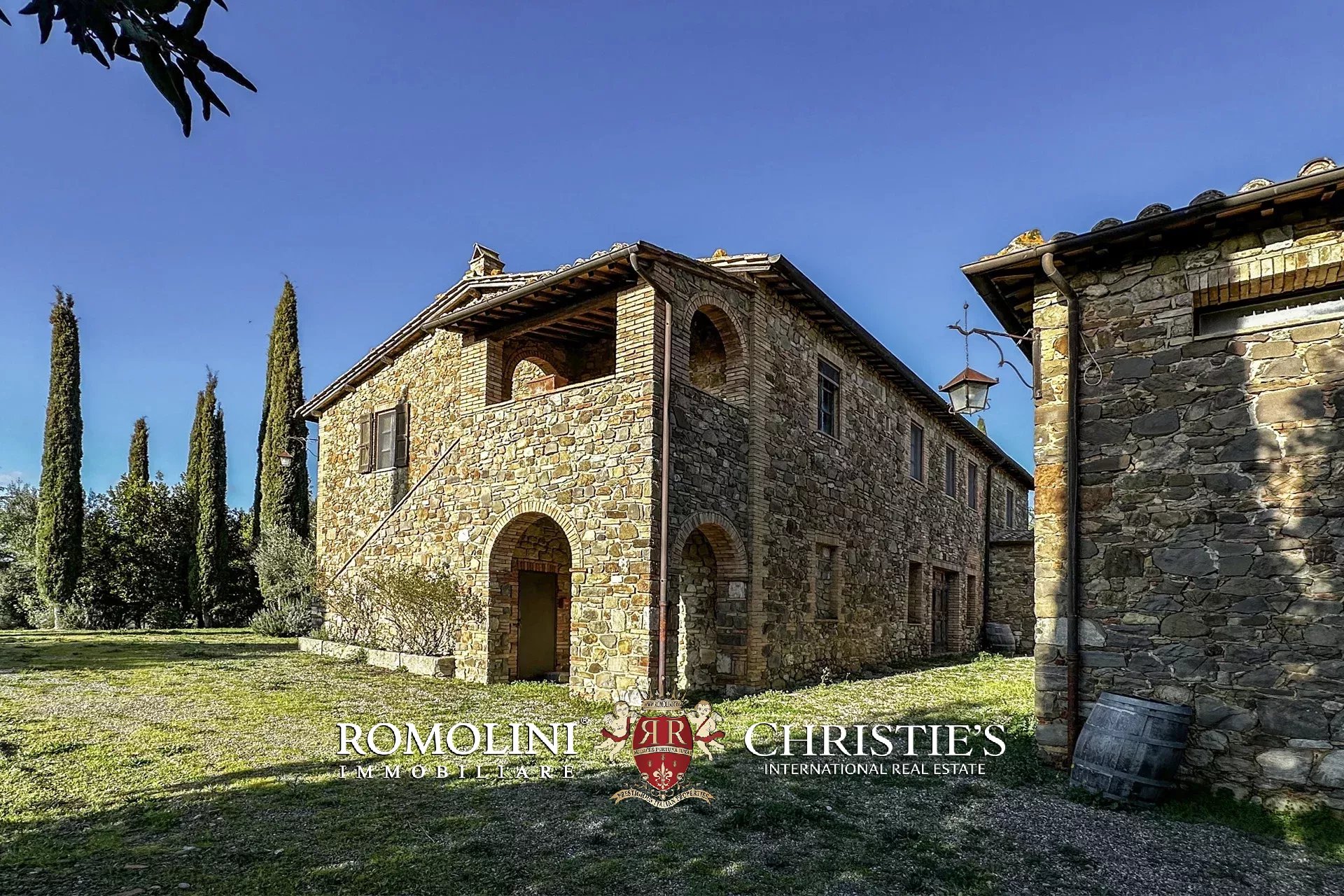 8 Bedroom Vineyard's Image 25