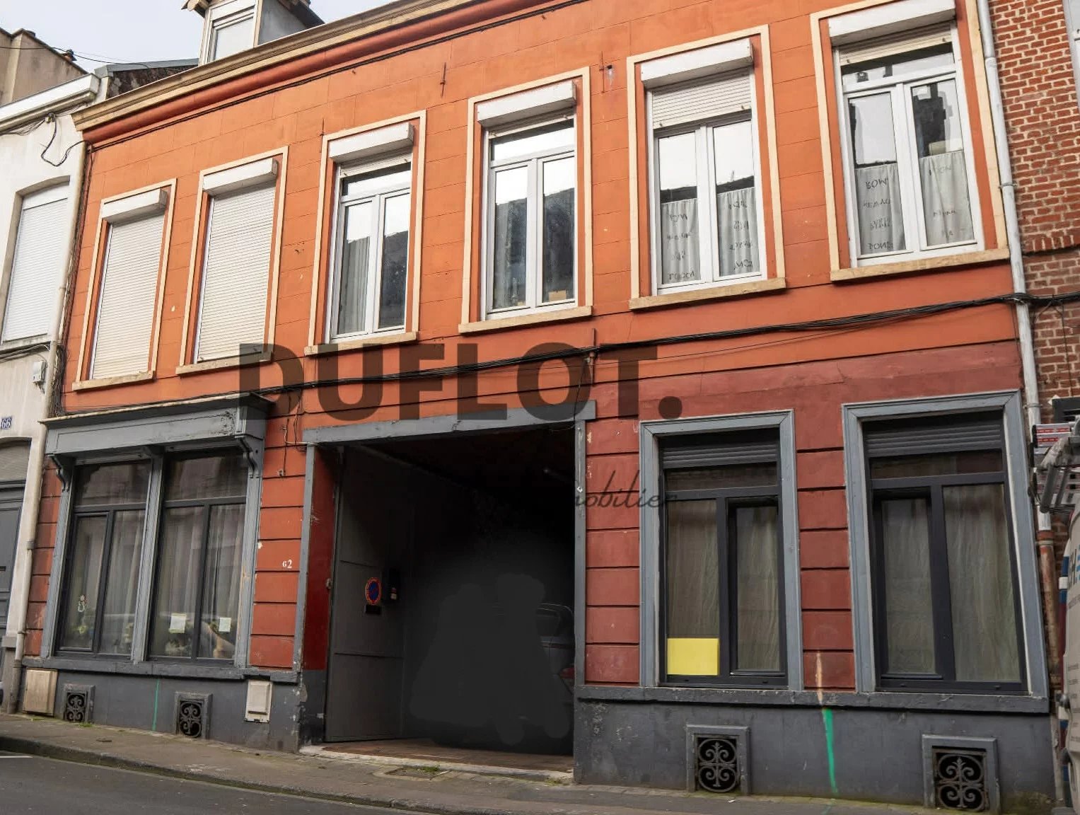 Sale Building Roubaix