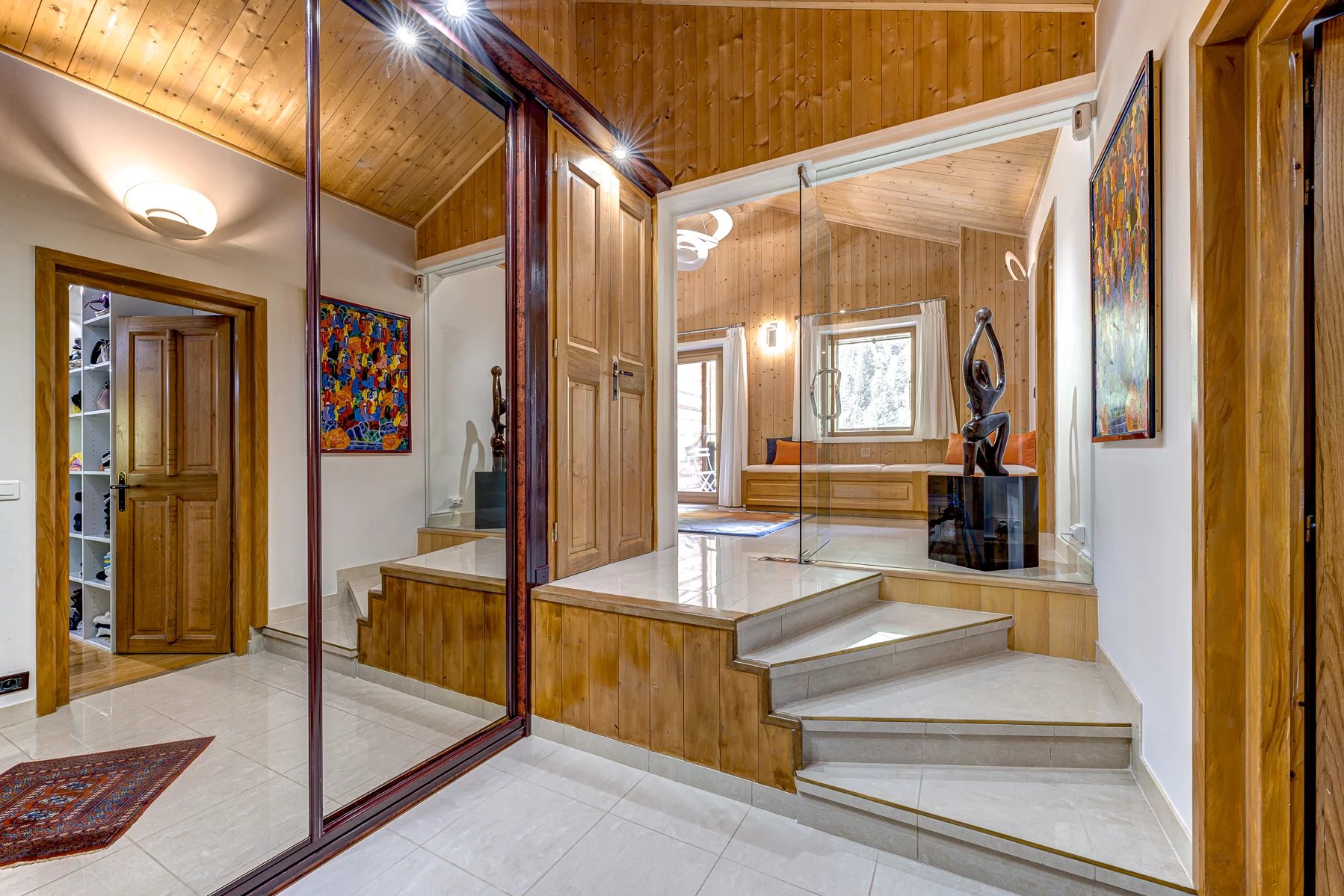 Photo of MORZINE - Elegant 5 bedroom chalet in Morzine