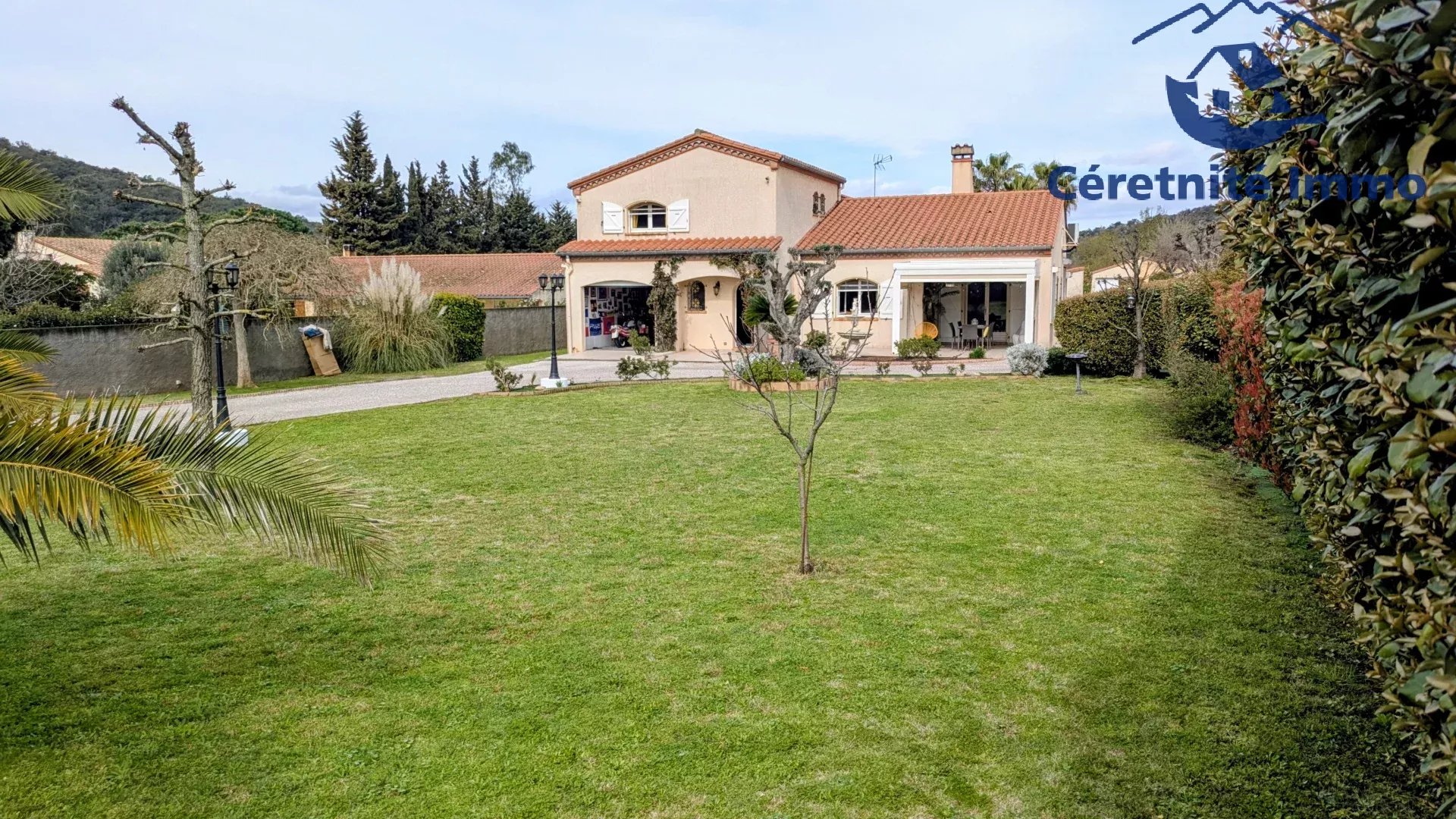 Agence immobilière de 