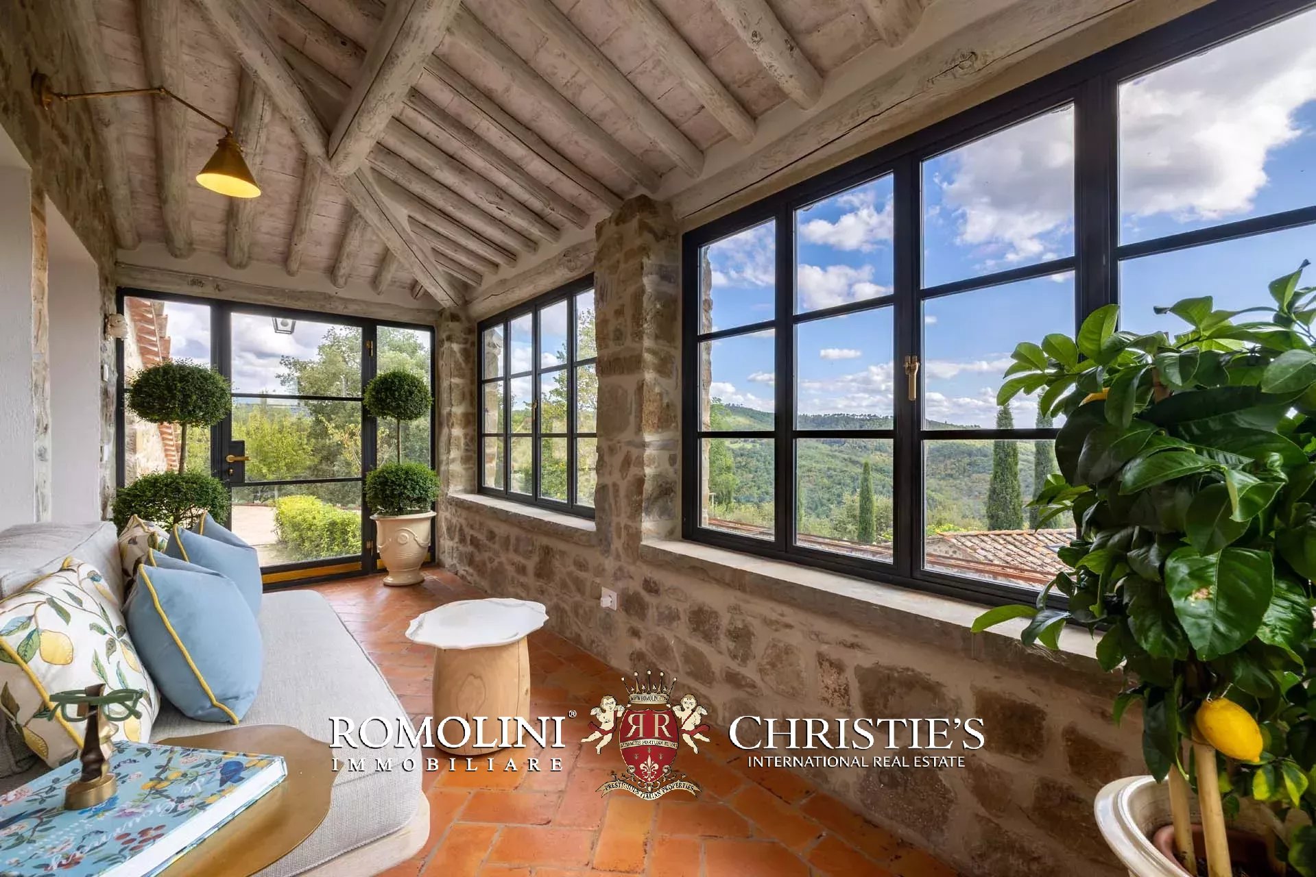 4 Bedroom Villa/Townhouse's Image 19