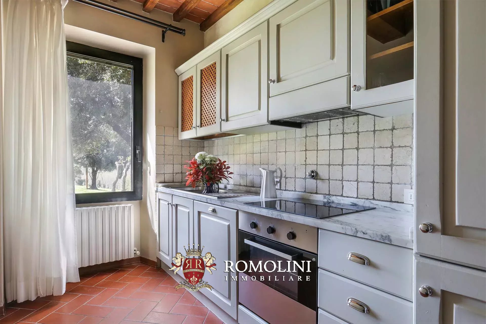 25 Bedroom Vineyard's Image 58