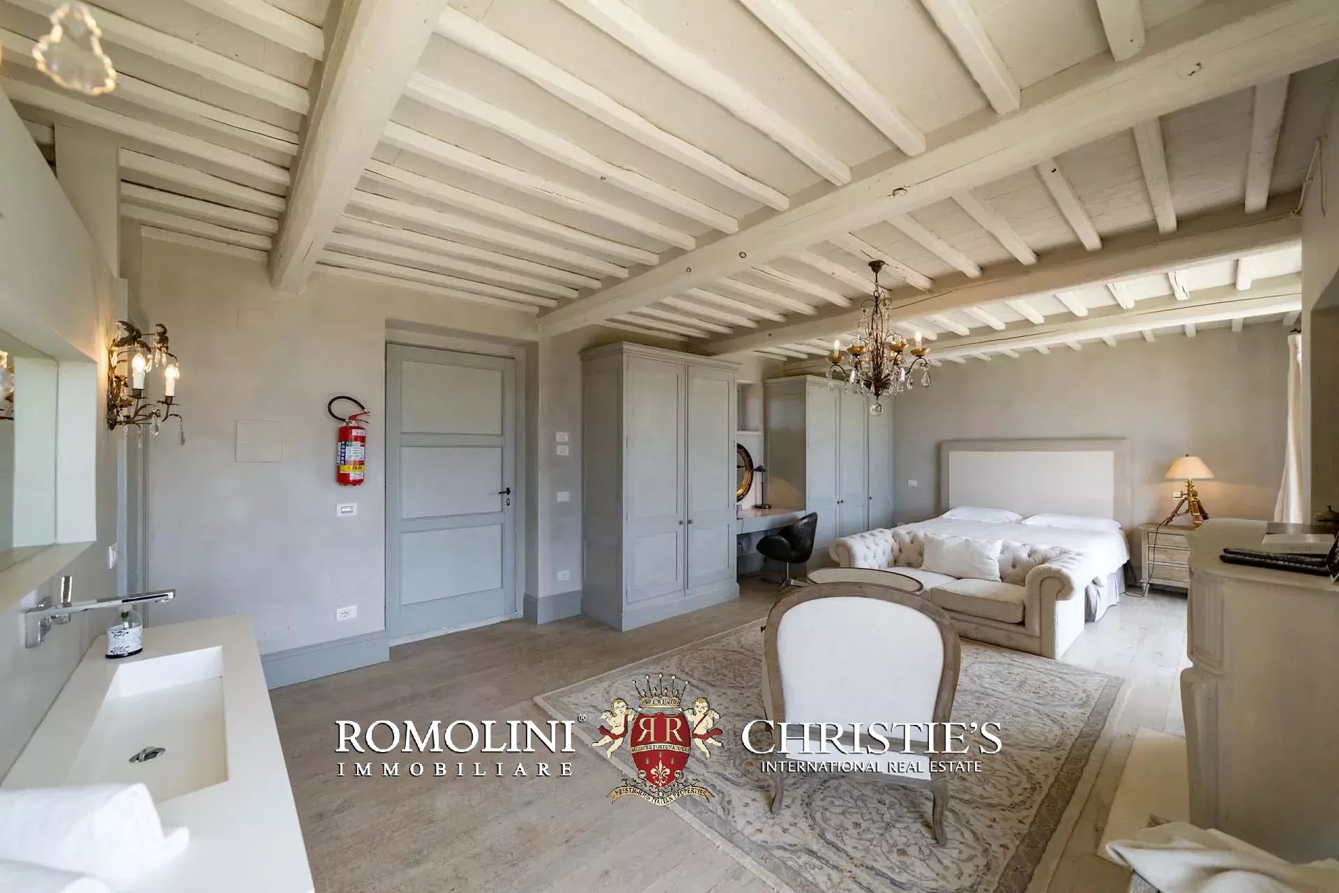 17 Bedroom Villa/Townhouse's Image 96