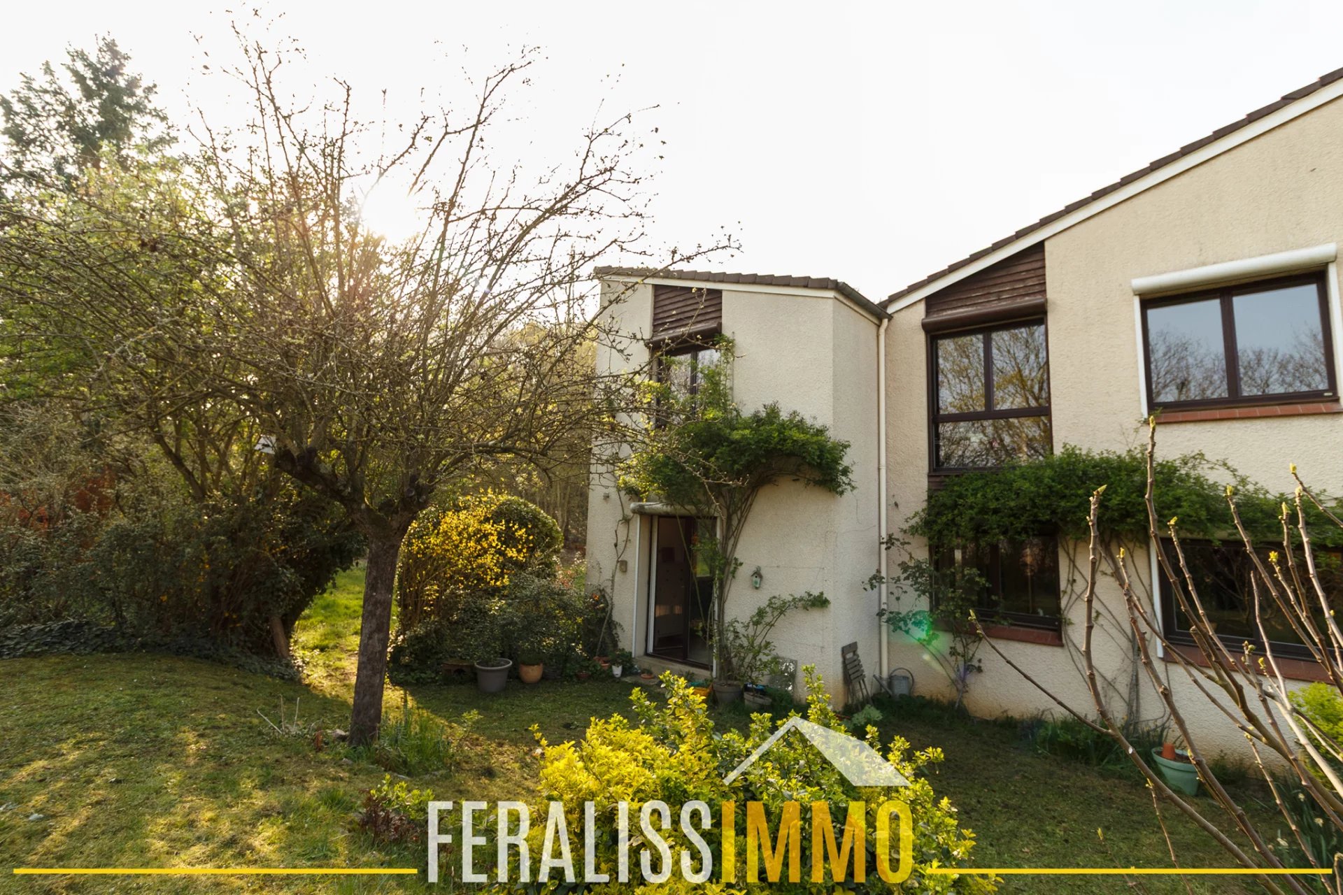 Lumineuse maison 5 chambres de 160m2 !