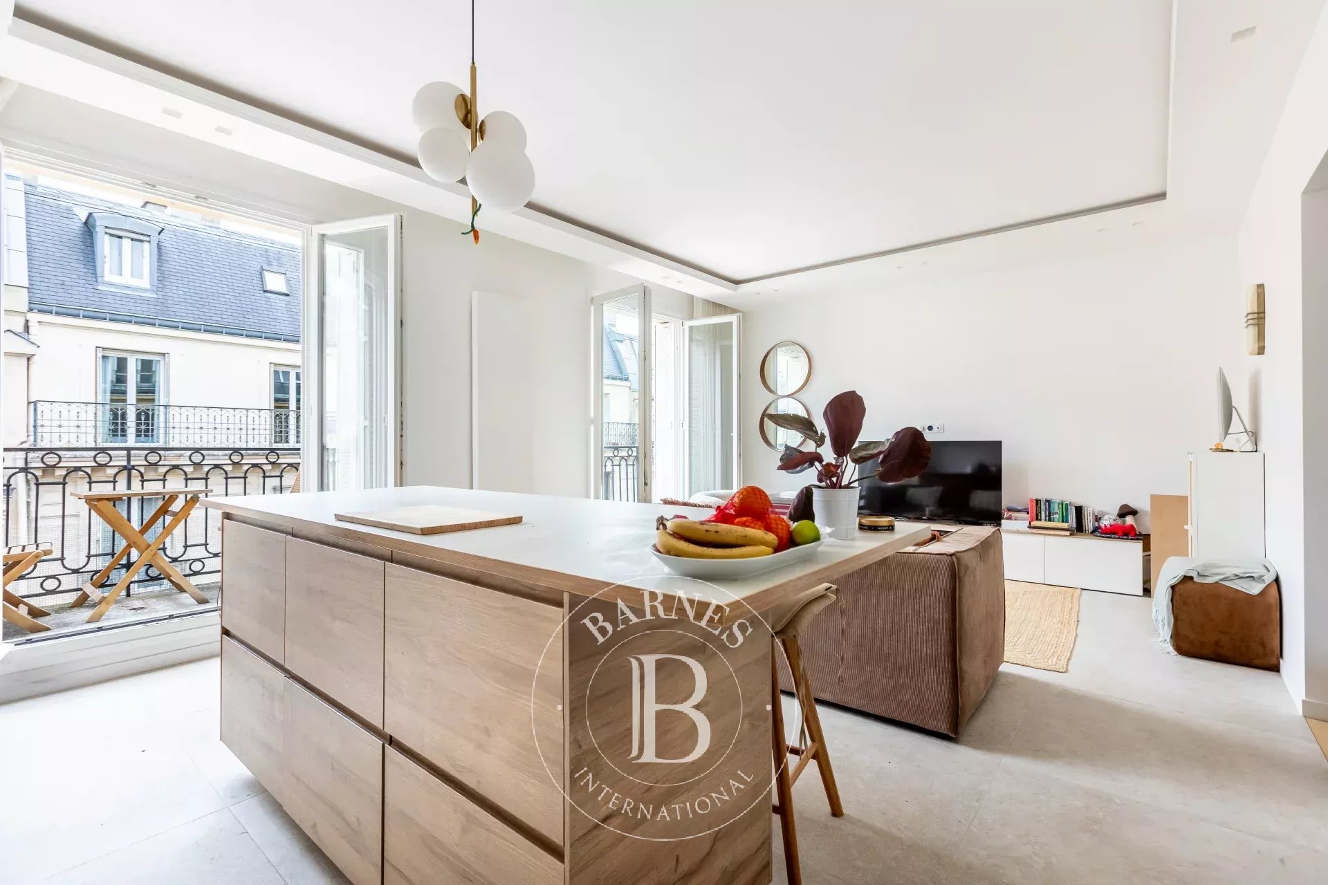 Apartment Paris 75017  -  ref 87029844 (picture 2)
