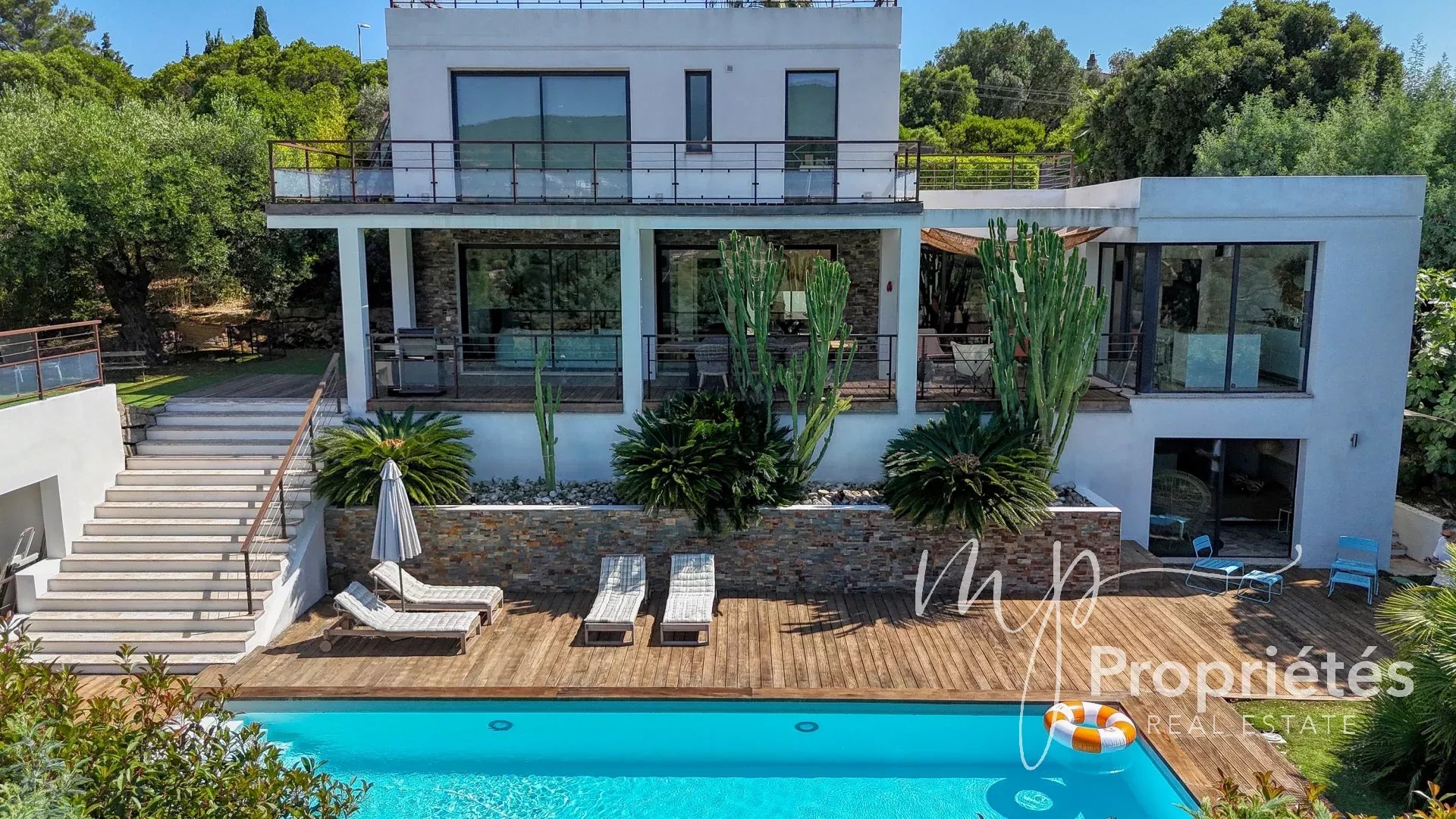 Agence immobilière de 