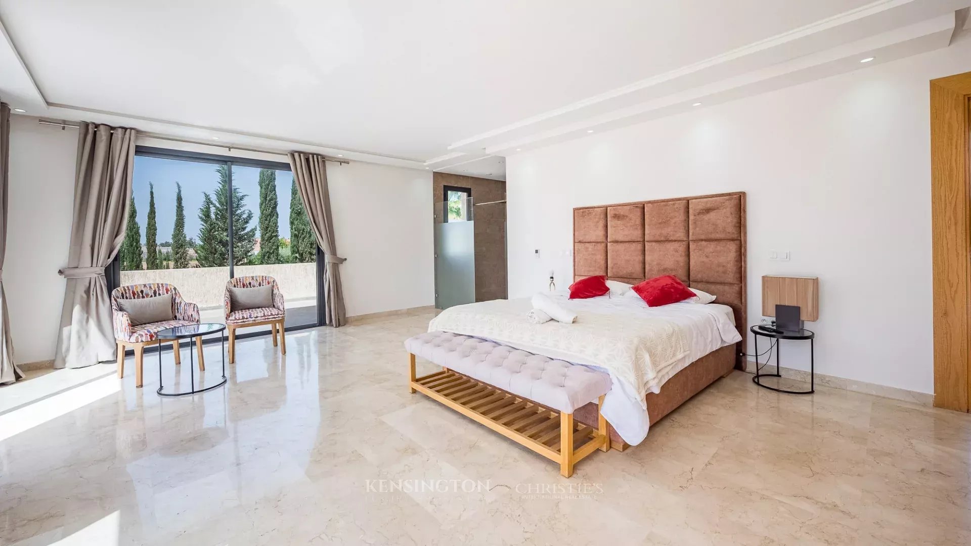 6 Bedroom Villa/Townhouse's Image 27