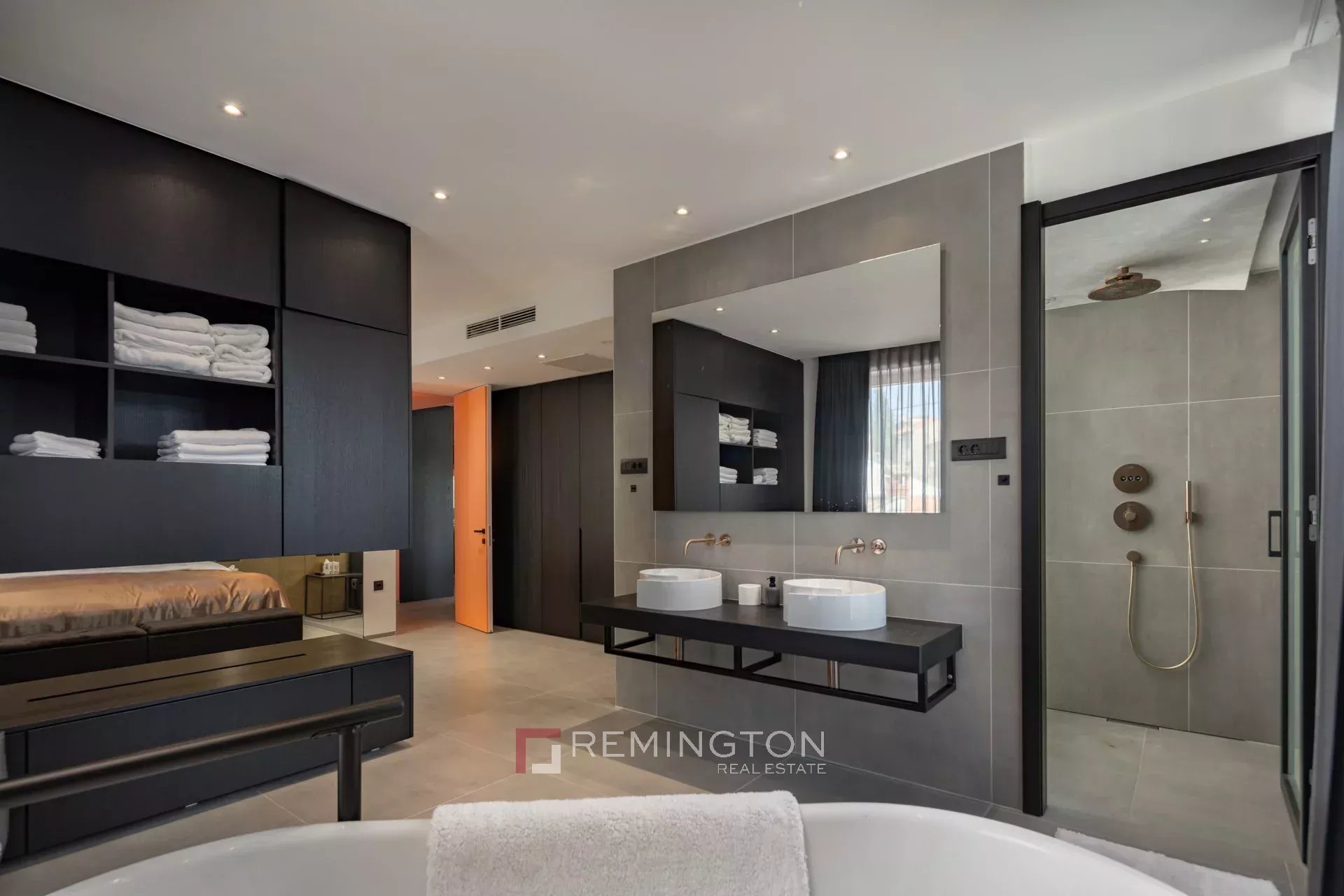 Apartment/Flat's Image 8